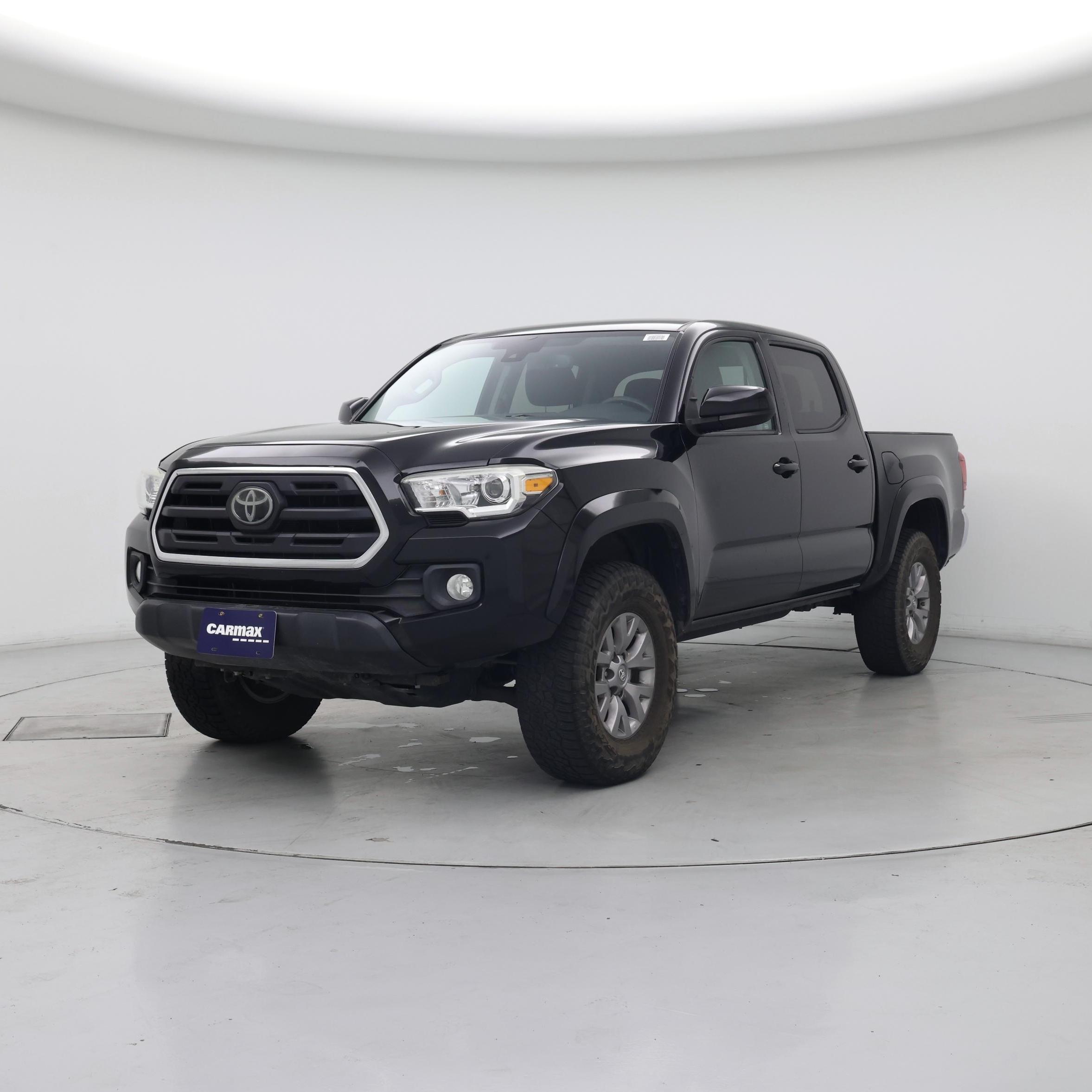 Thumbnail: 2018 Toyota Tacoma - 4