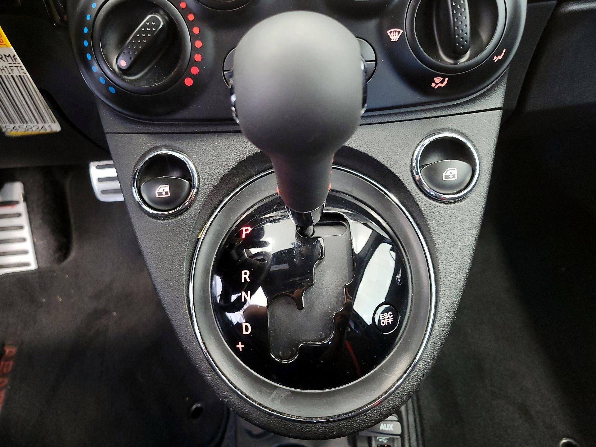 Thumbnail: 2015 Fiat 500 - 15