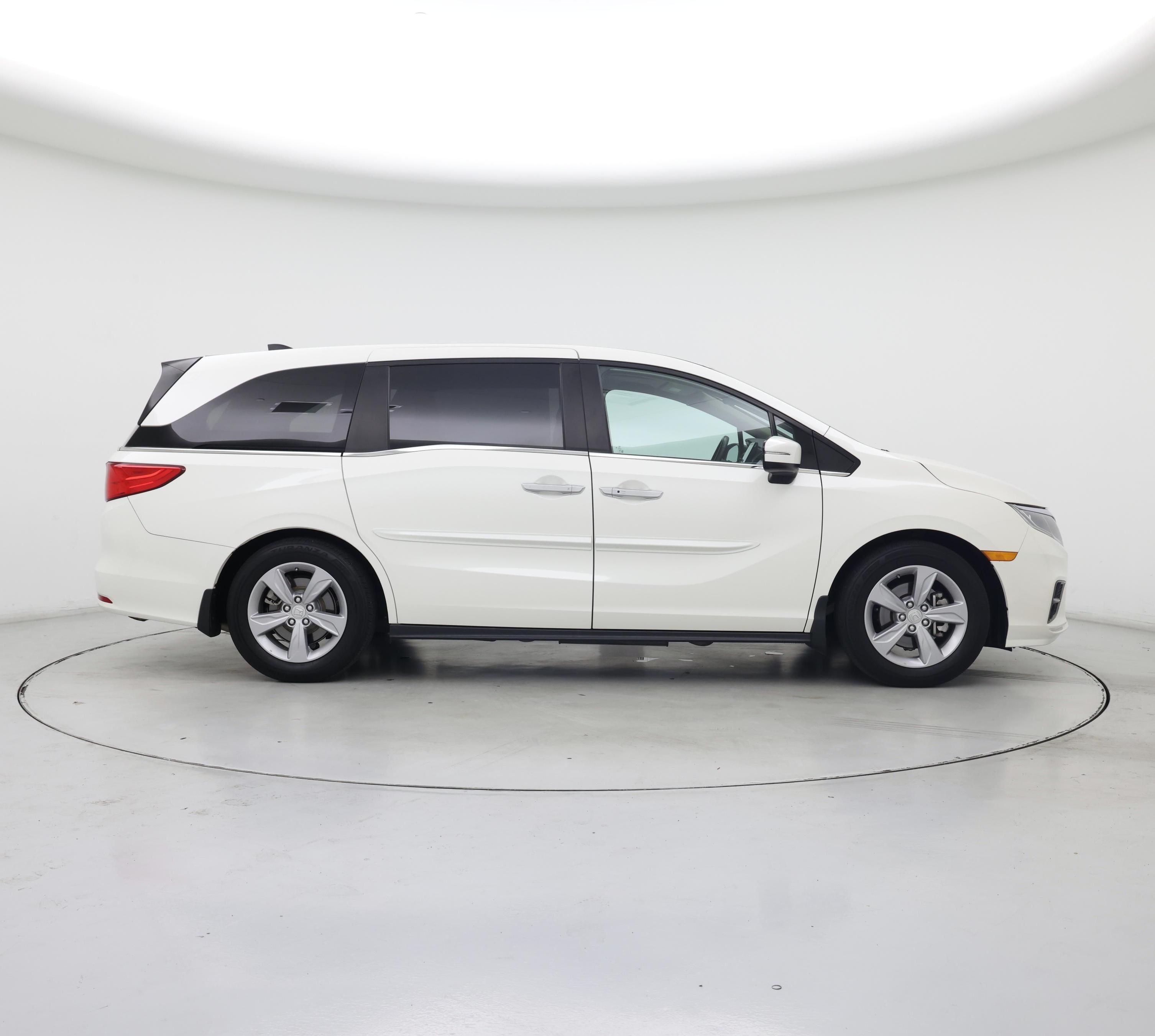 Thumbnail: 2019 Honda Odyssey - 7