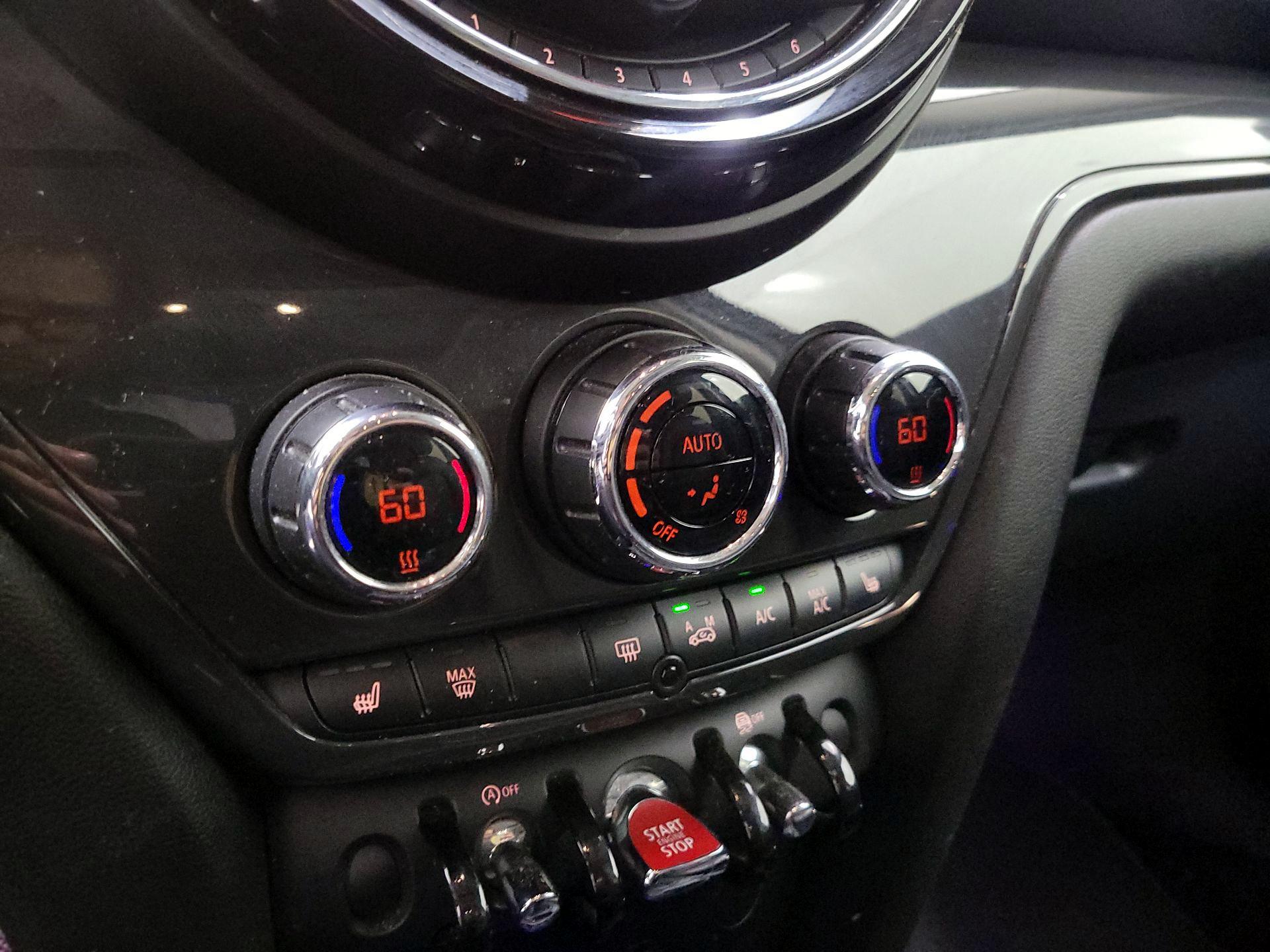 Thumbnail: 2020 MINI Cooper Countryman - 16