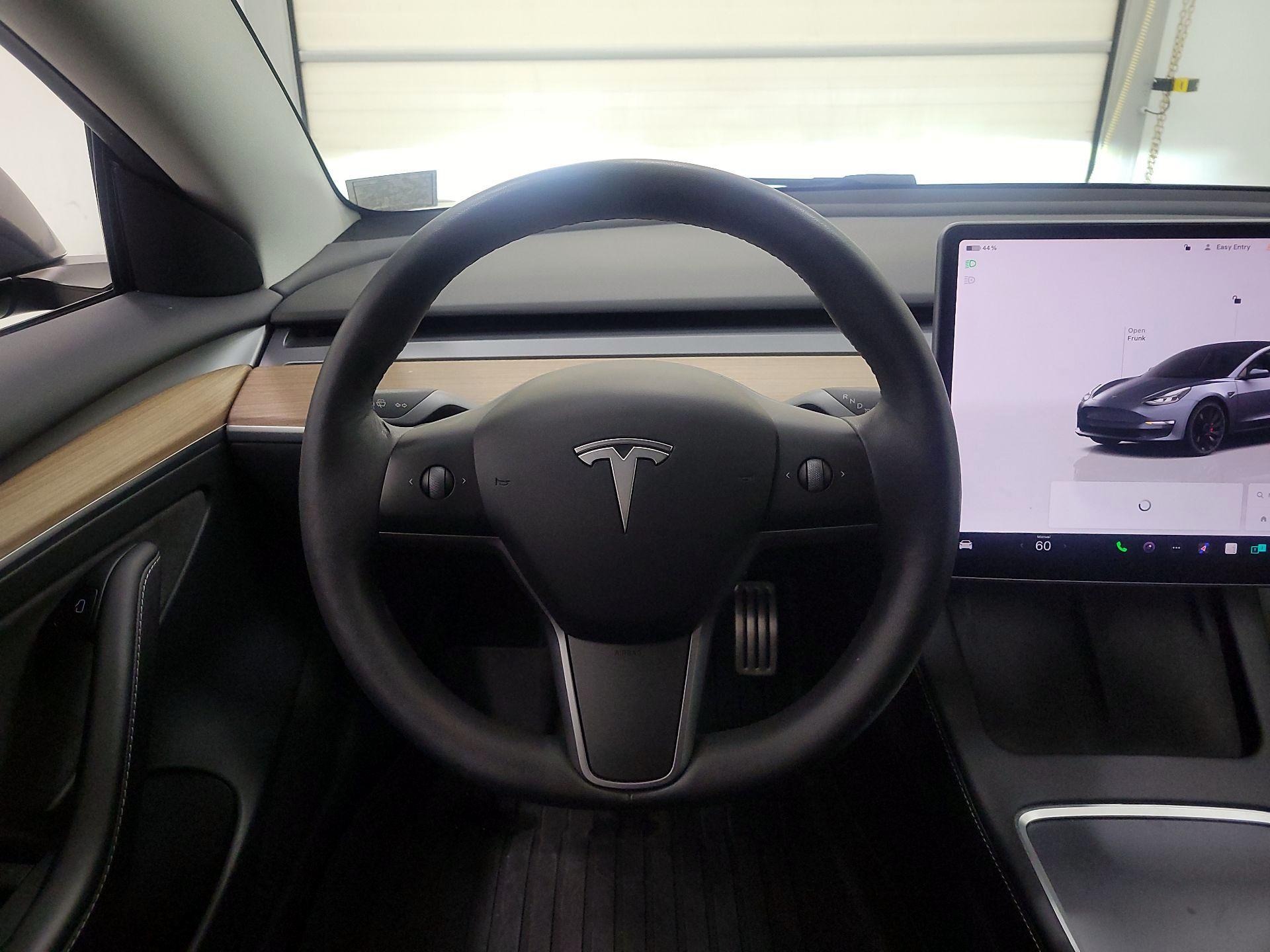 Thumbnail: 2022 Tesla Model 3 - 10