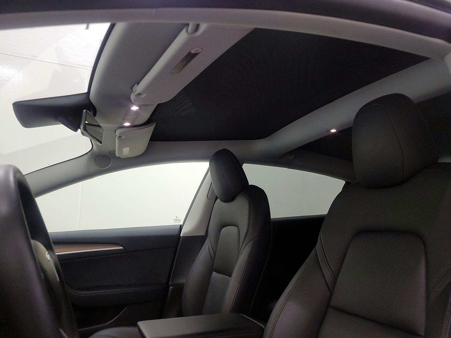 Thumbnail: 2022 Tesla Model 3 - 18