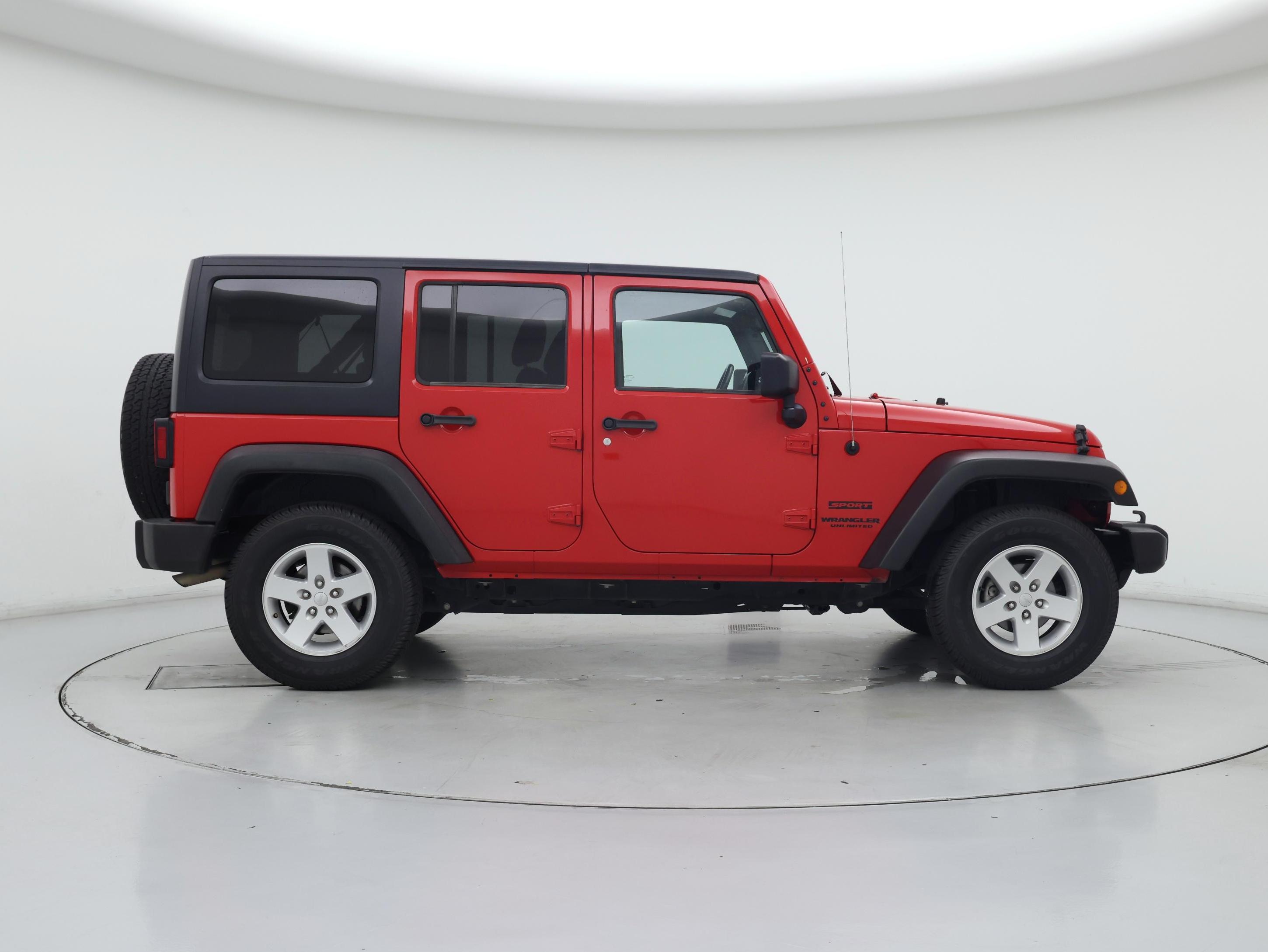 Thumbnail: 2017 Jeep Wrangler - 7