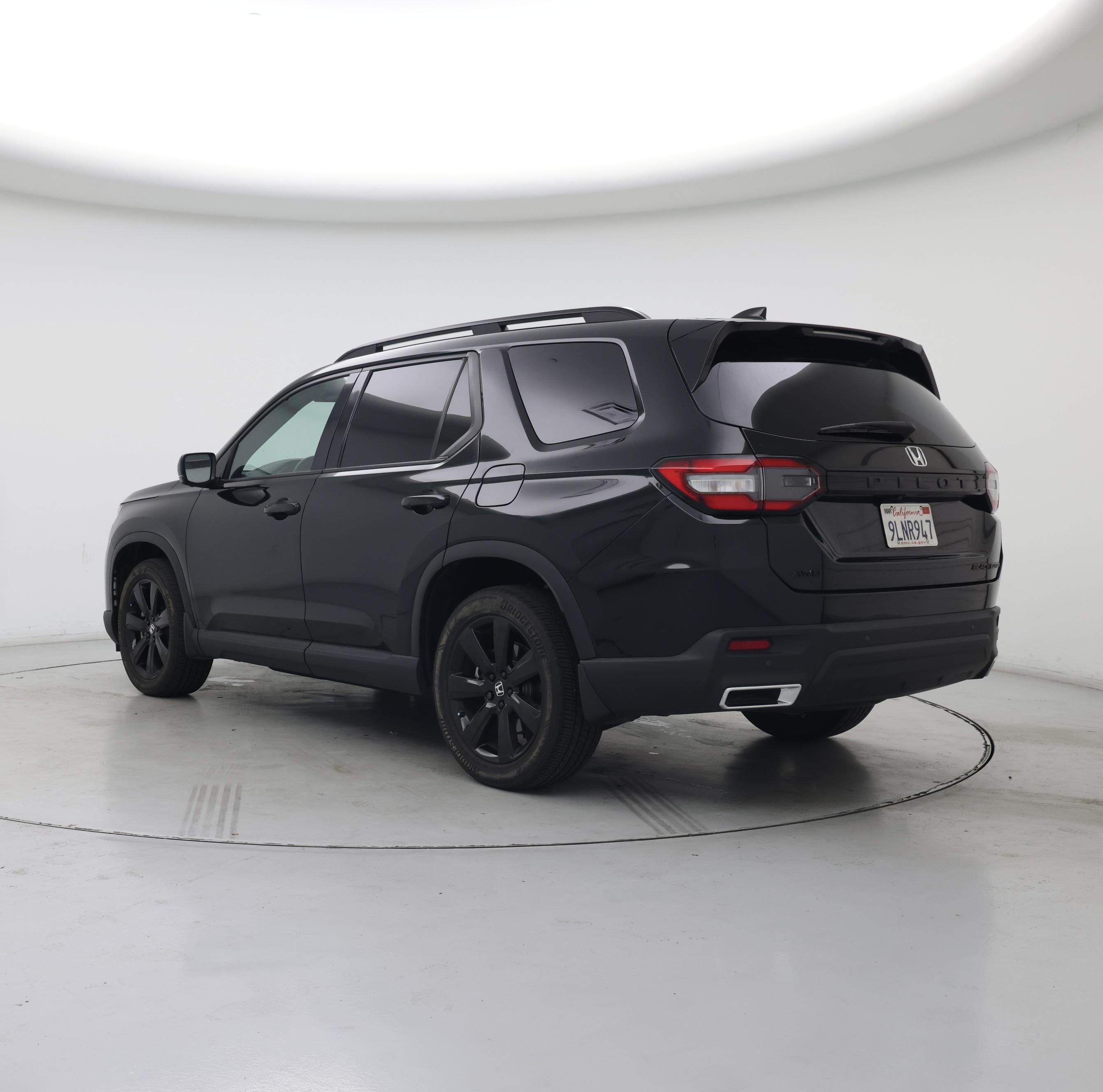 Thumbnail: 2025 Honda Pilot - 2