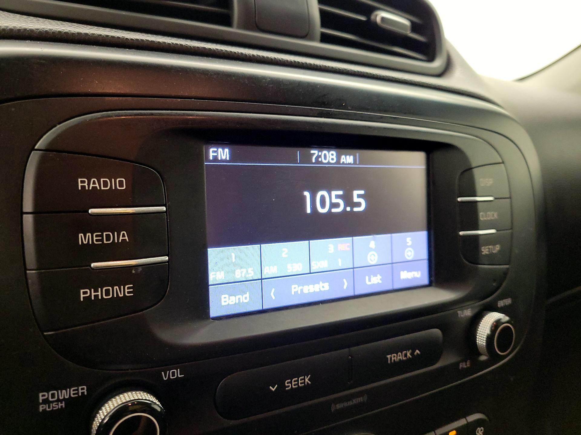 Thumbnail: 2017 Kia Soul - 15