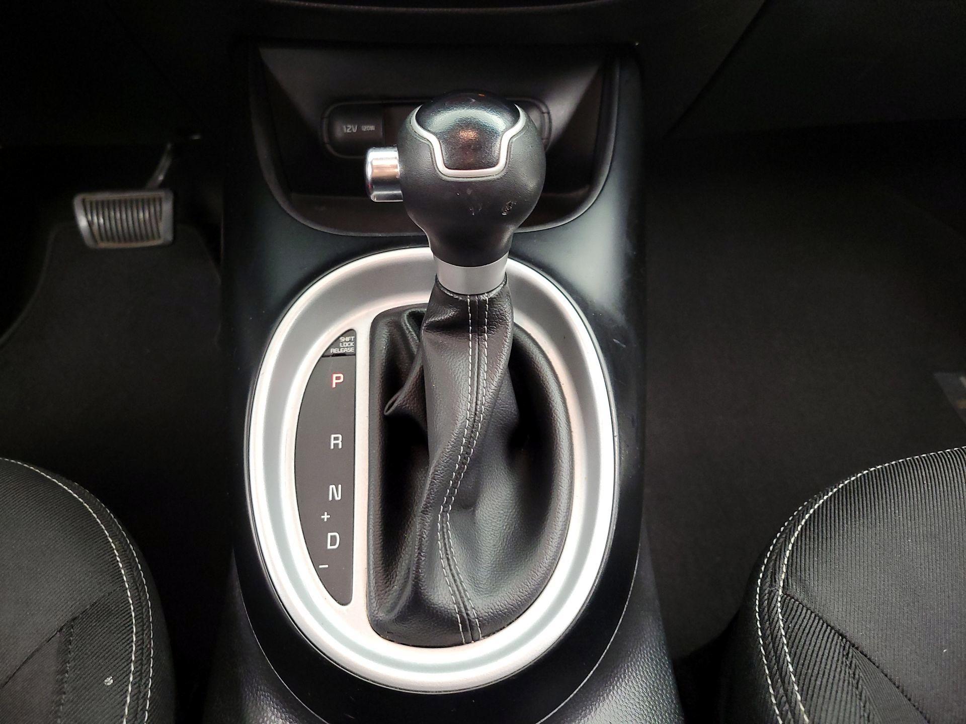 Thumbnail: 2017 Kia Soul - 17