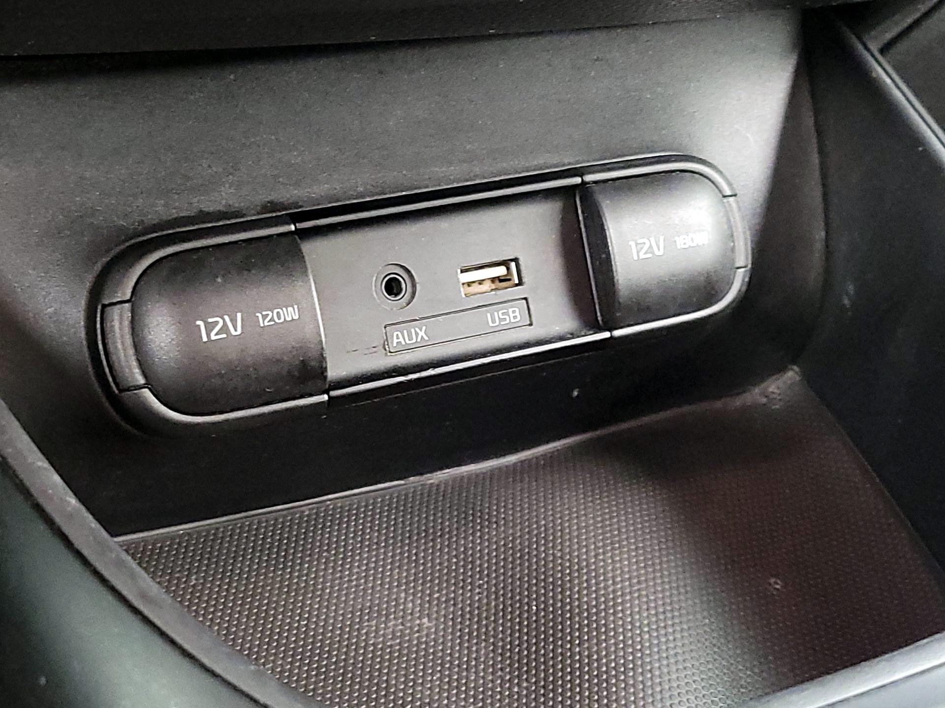 Thumbnail: 2017 Kia Soul - 18