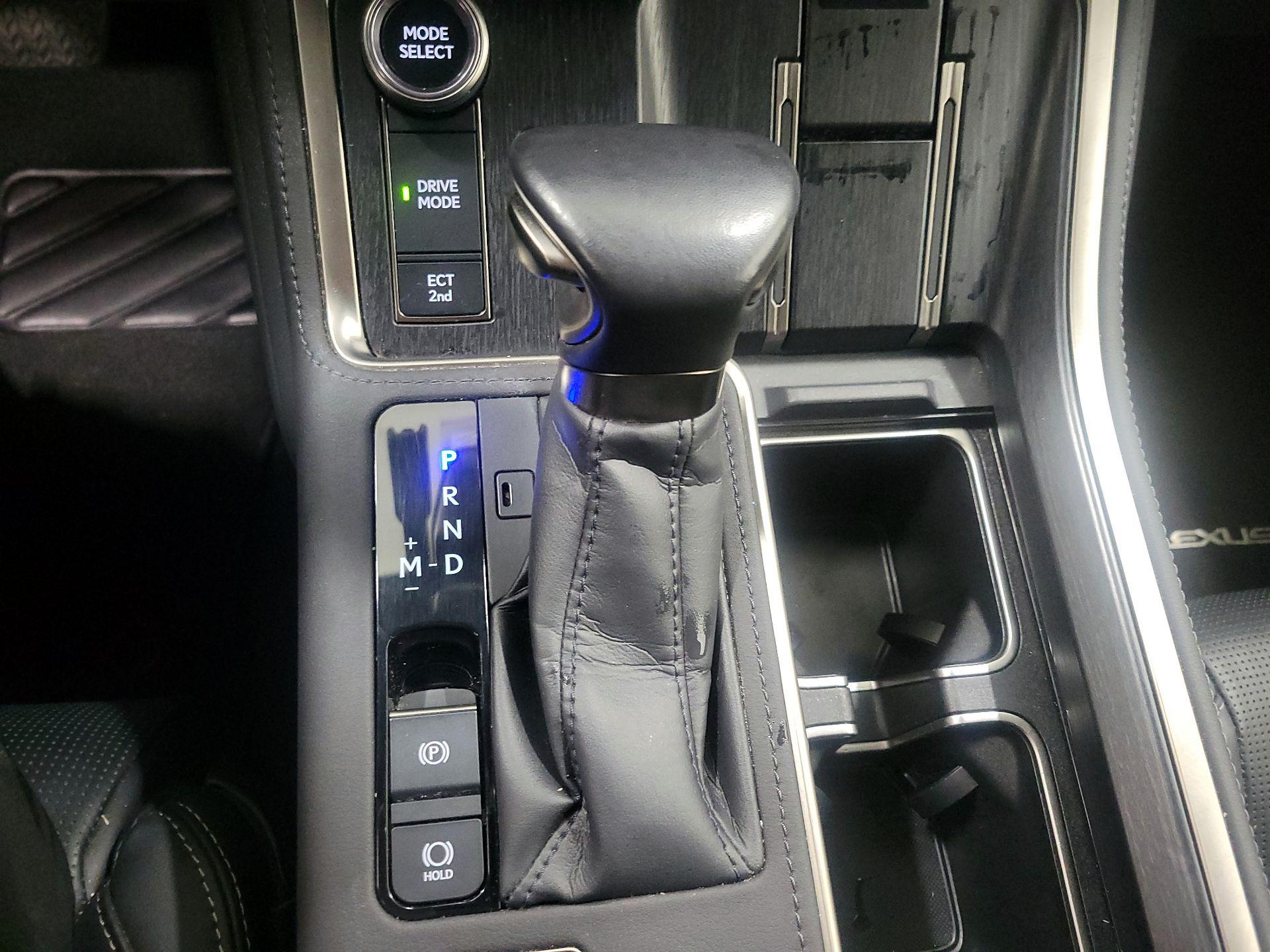 Thumbnail: 2024 Lexus GX - 18