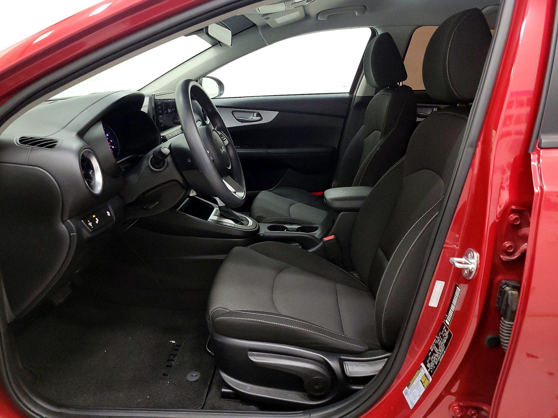 Thumbnail: 2023 Kia Forte - 11