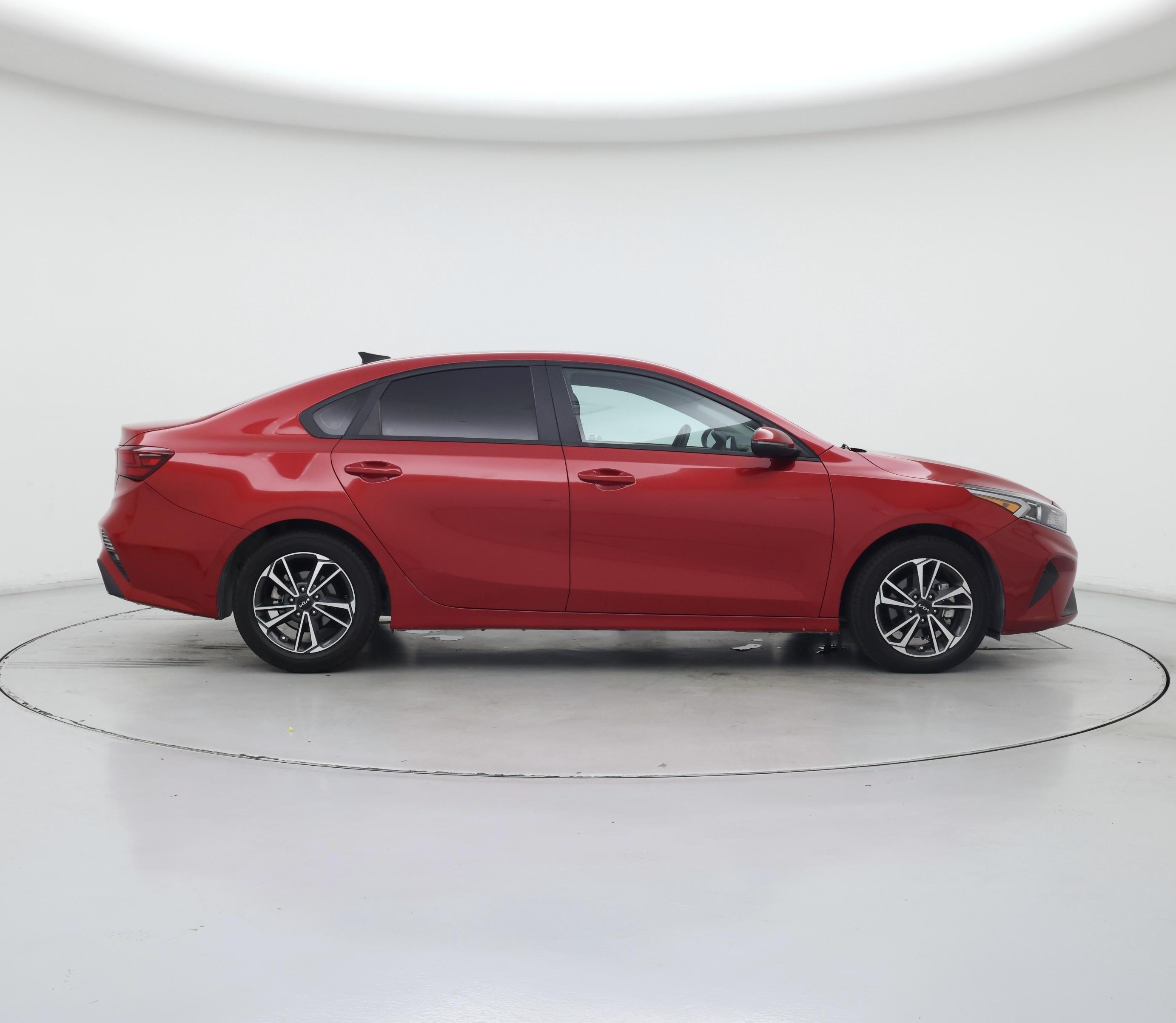 Thumbnail: 2023 Kia Forte - 7