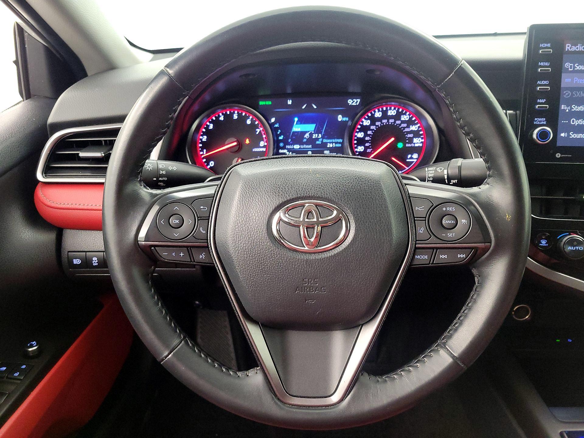 Thumbnail: 2022 Toyota Camry - 10