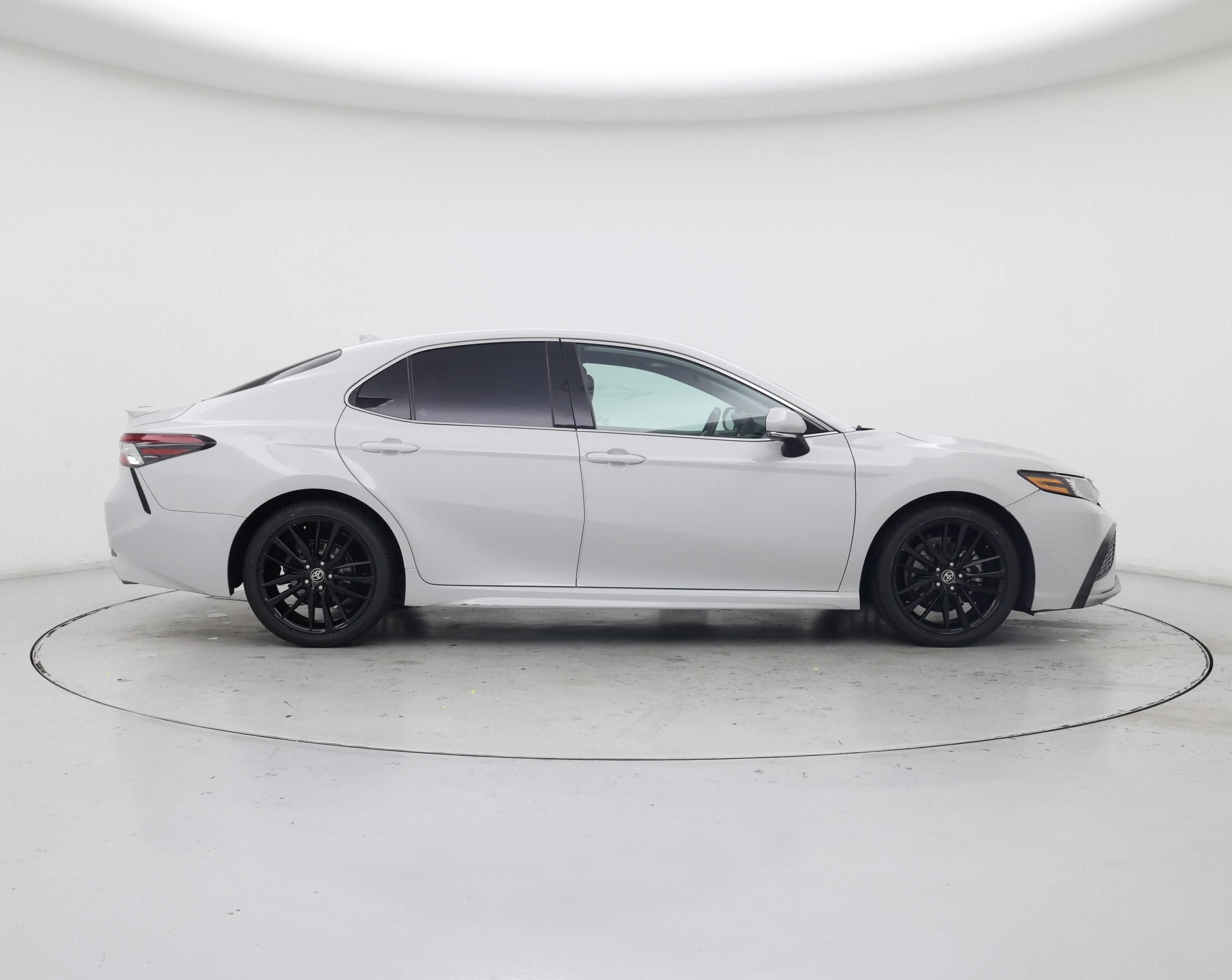 Thumbnail: 2022 Toyota Camry - 7