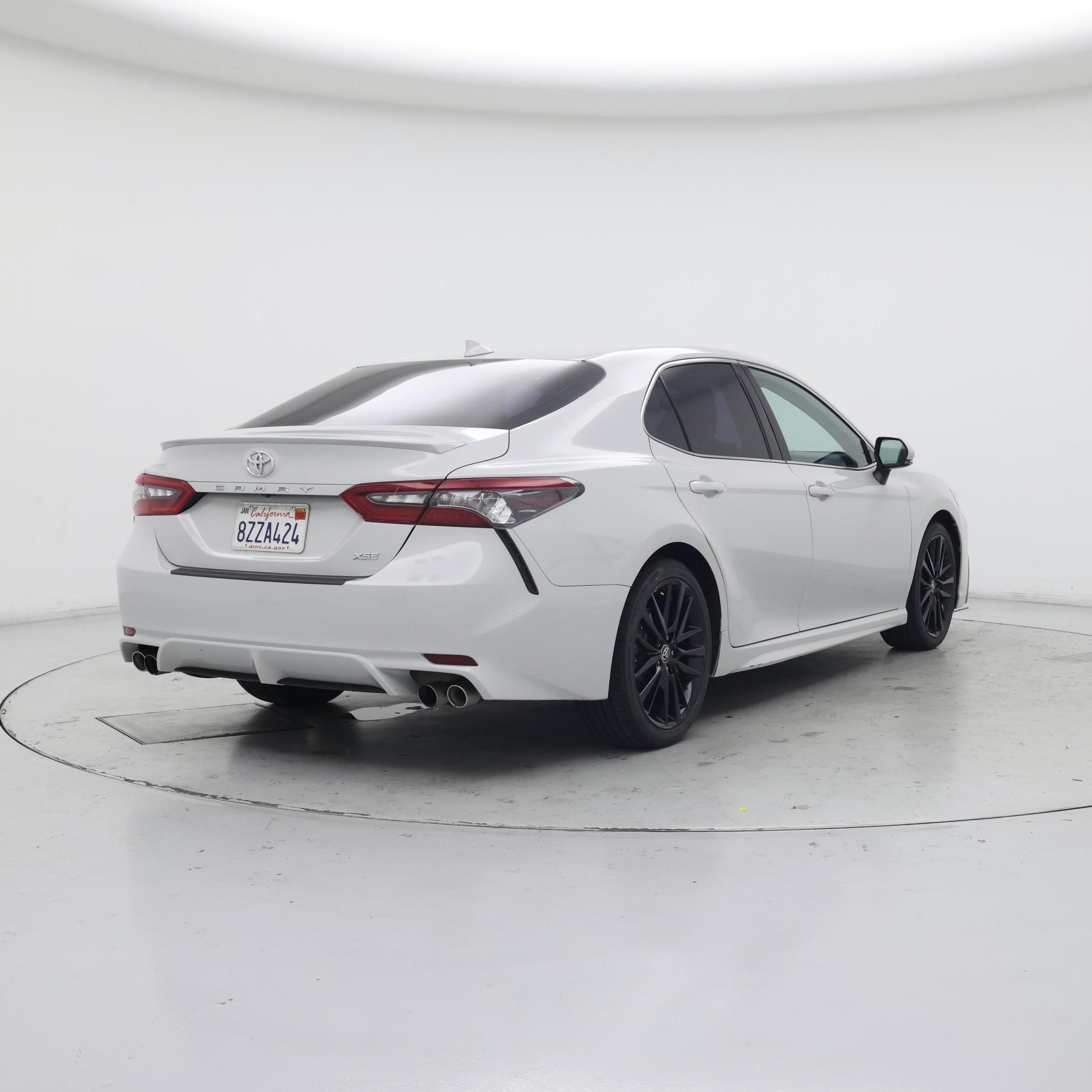Thumbnail: 2022 Toyota Camry - 8