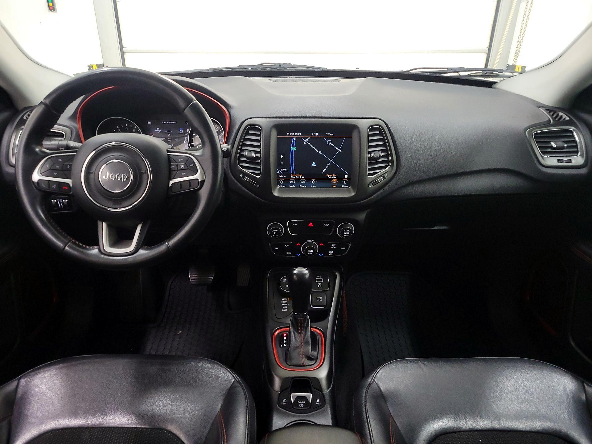 Thumbnail: 2018 Jeep Compass - 9