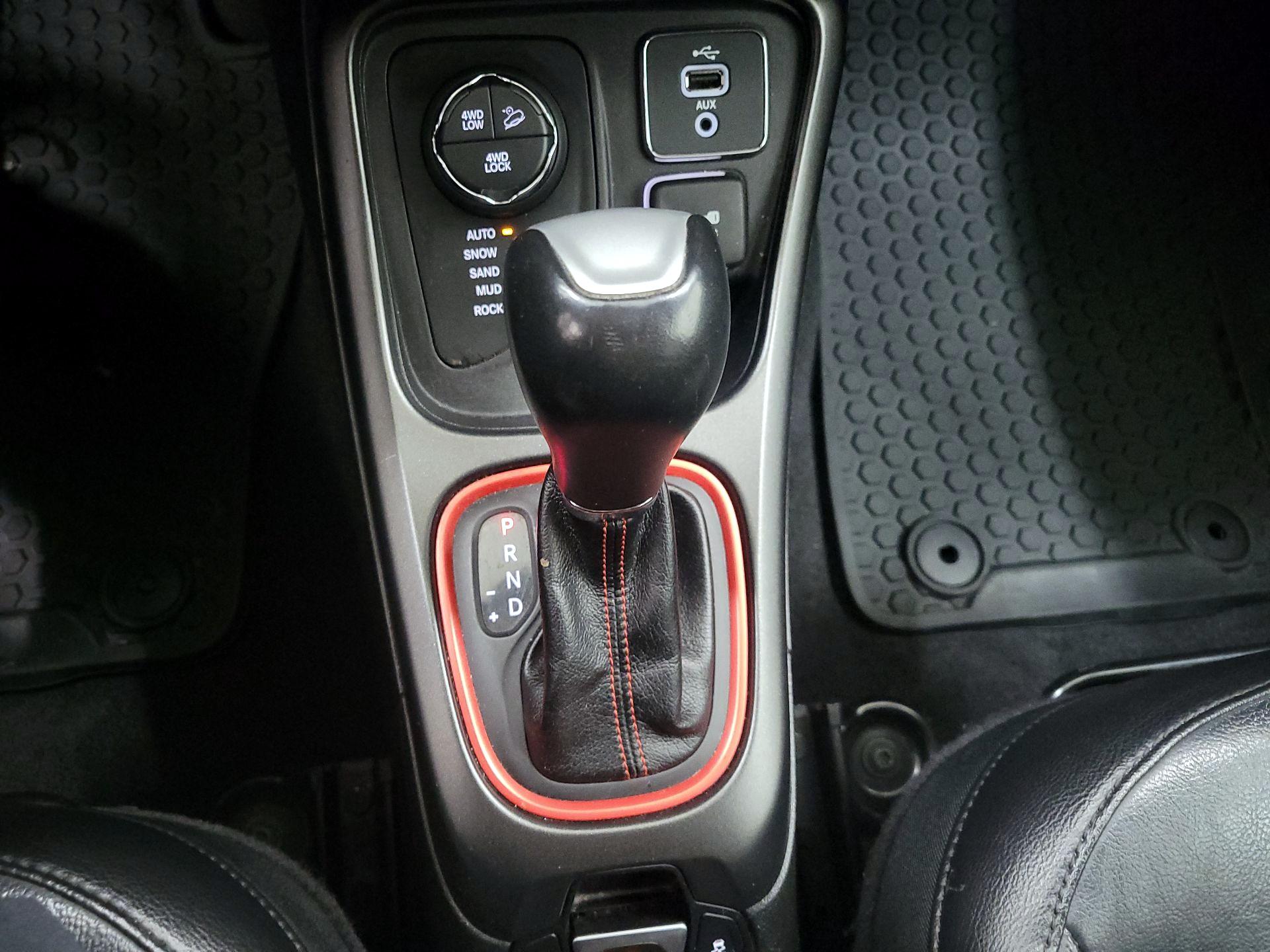 Thumbnail: 2018 Jeep Compass - 18