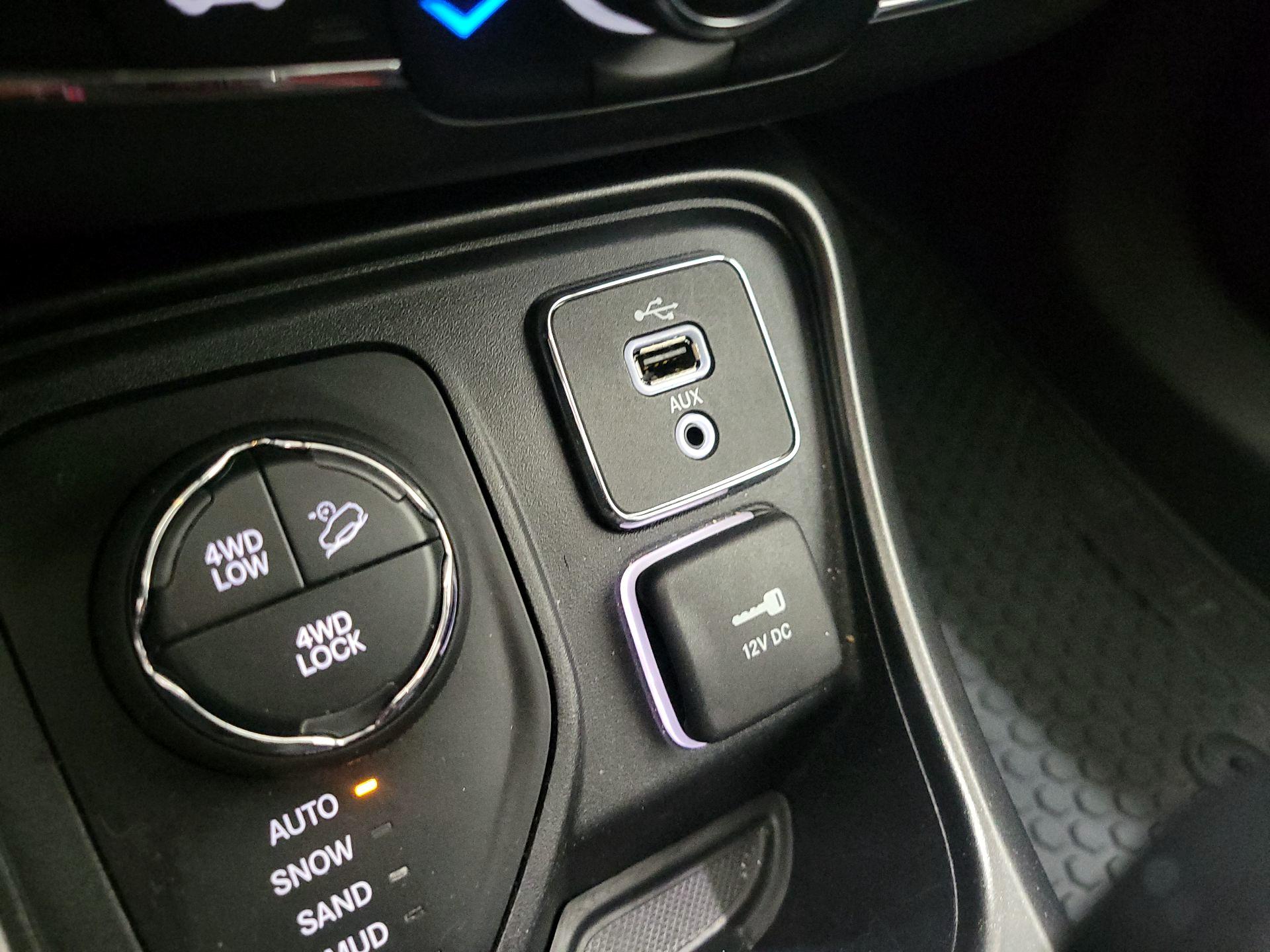 Thumbnail: 2018 Jeep Compass - 19