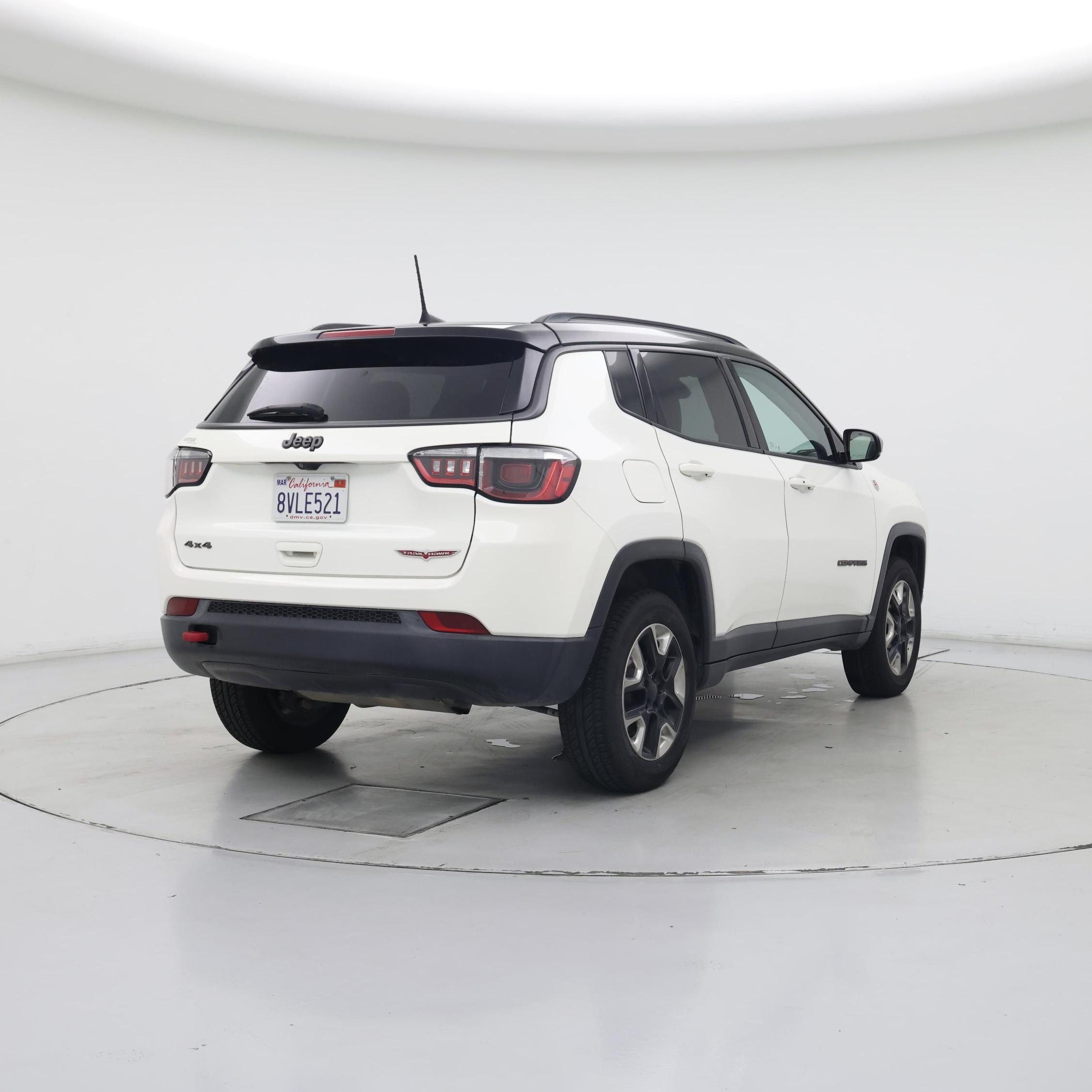 Thumbnail: 2018 Jeep Compass - 8