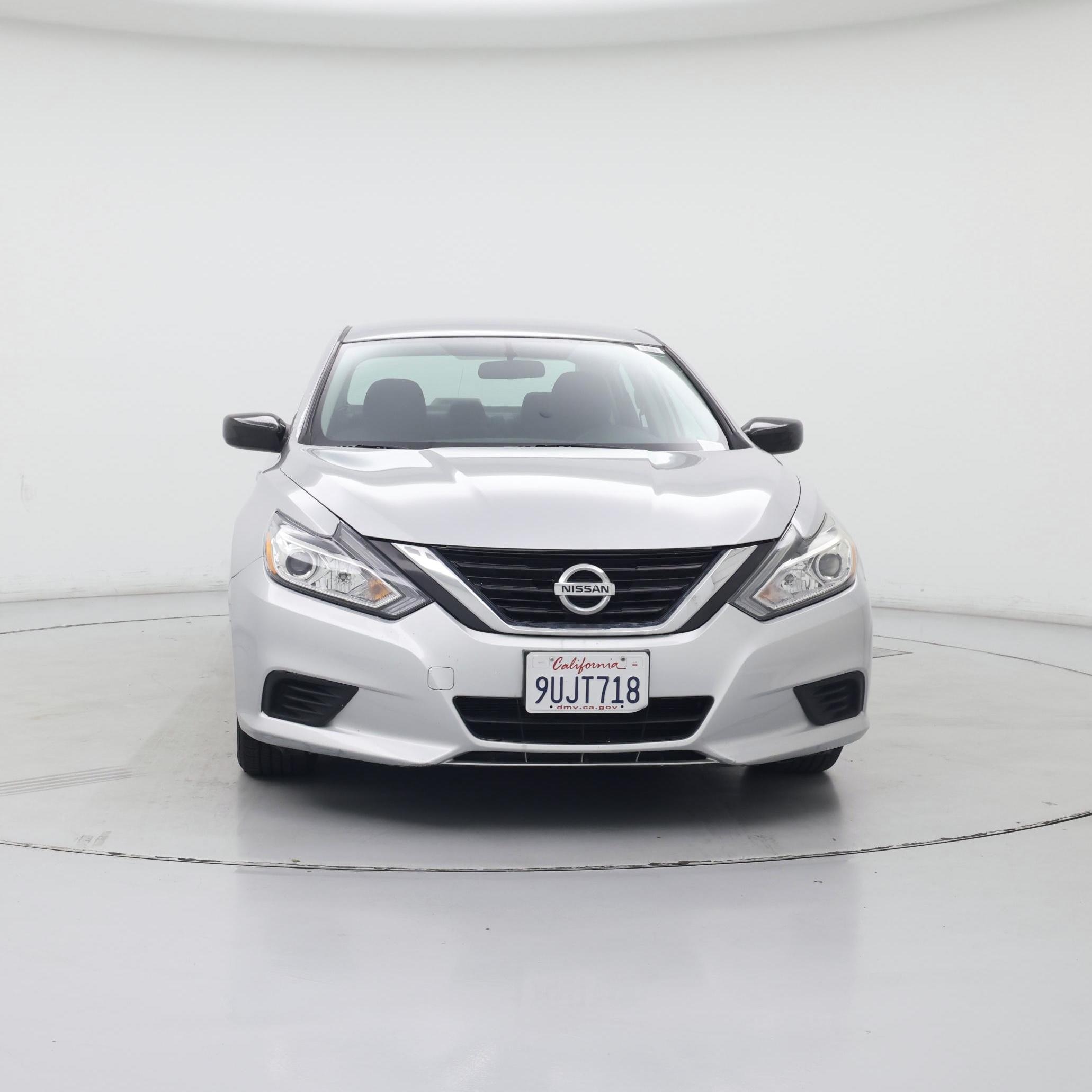 Thumbnail: 2017 Nissan Altima - 5