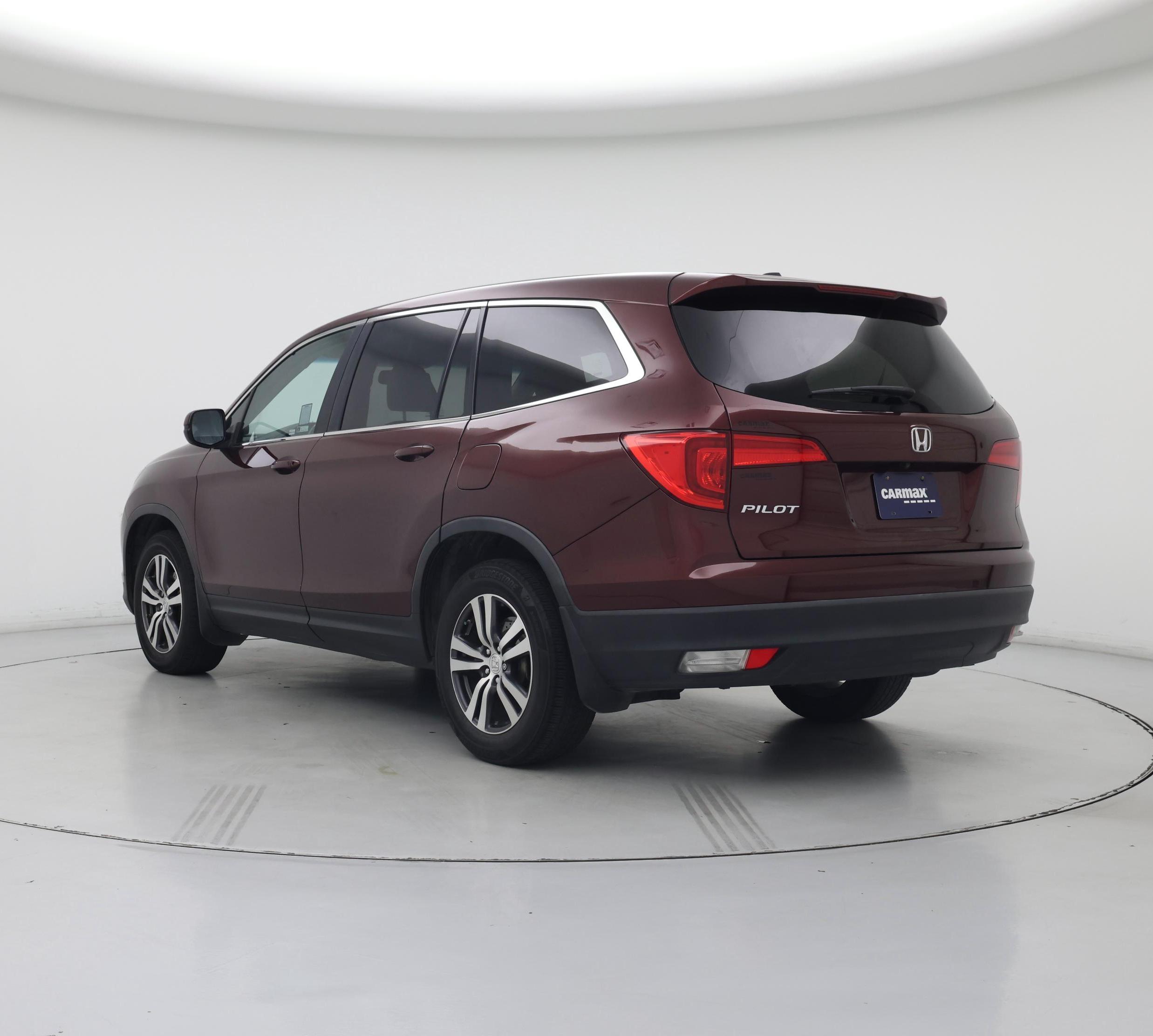 Thumbnail: 2018 Honda Pilot - 2