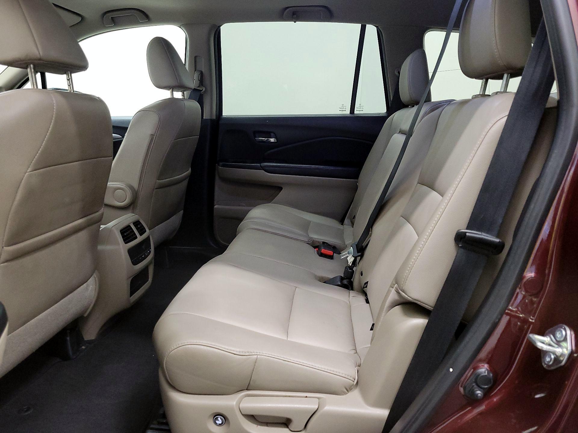 Thumbnail: 2018 Honda Pilot - 20