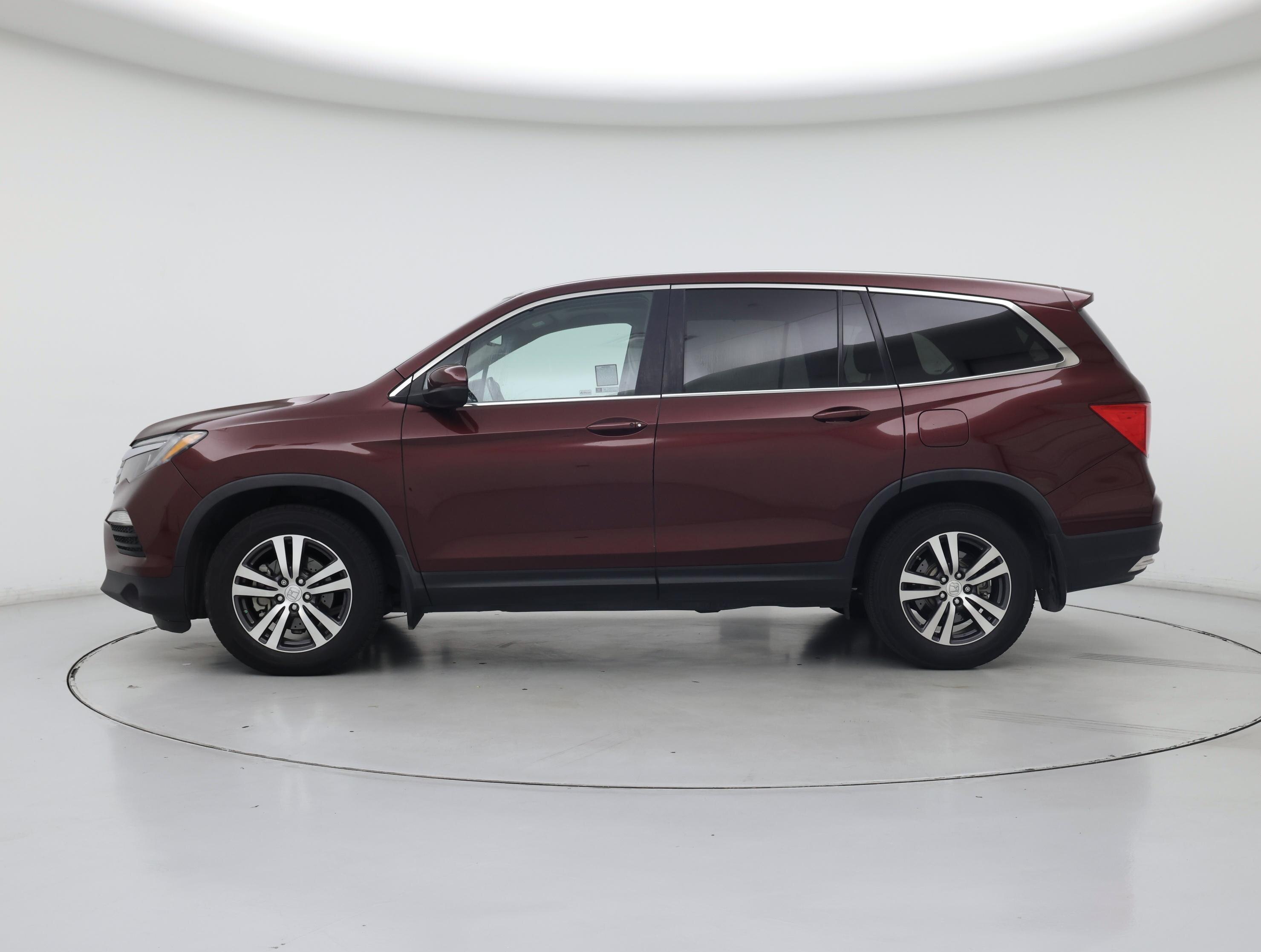 Thumbnail: 2018 Honda Pilot - 3