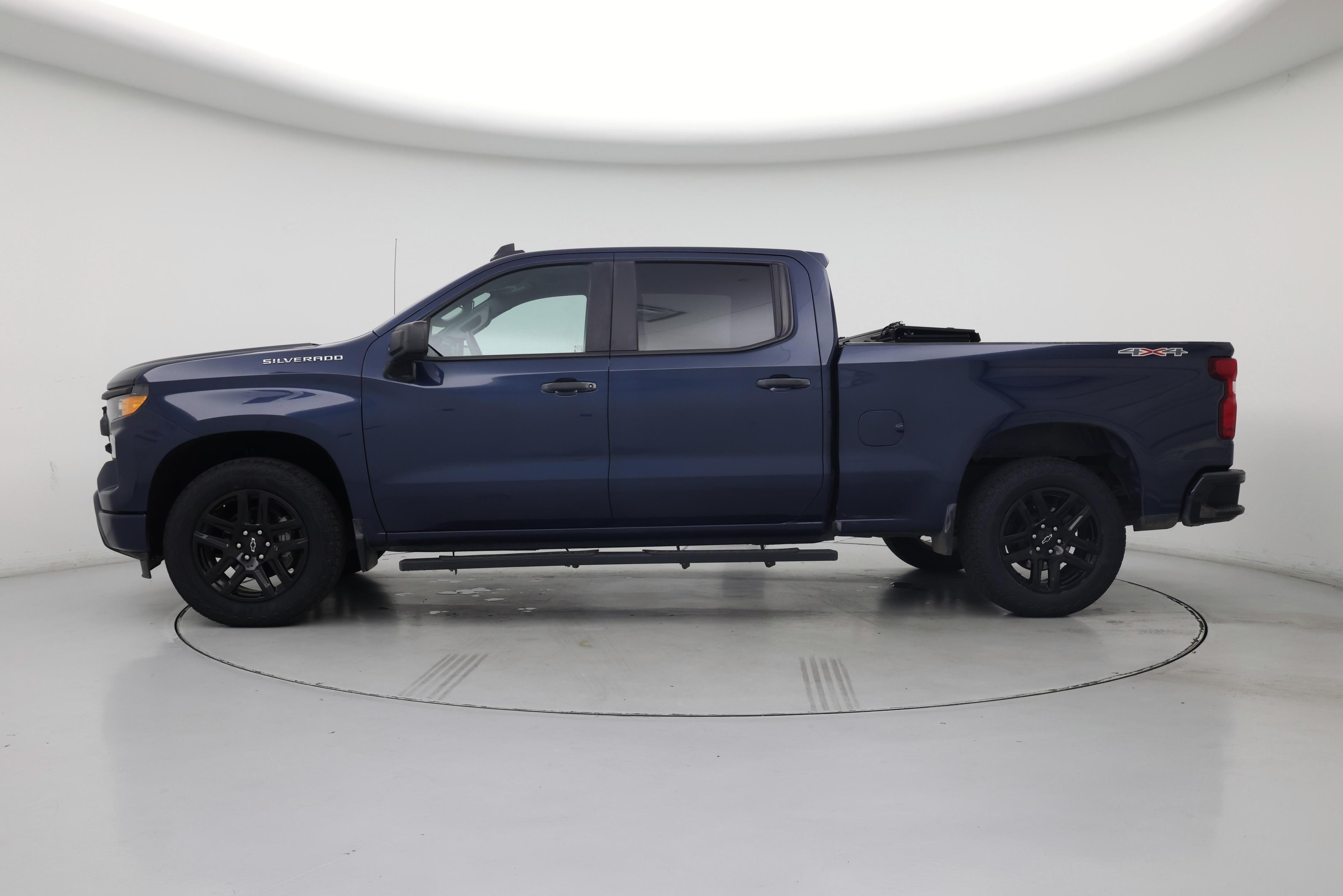 Thumbnail: 2022 Chevrolet Silverado 1500 - 3