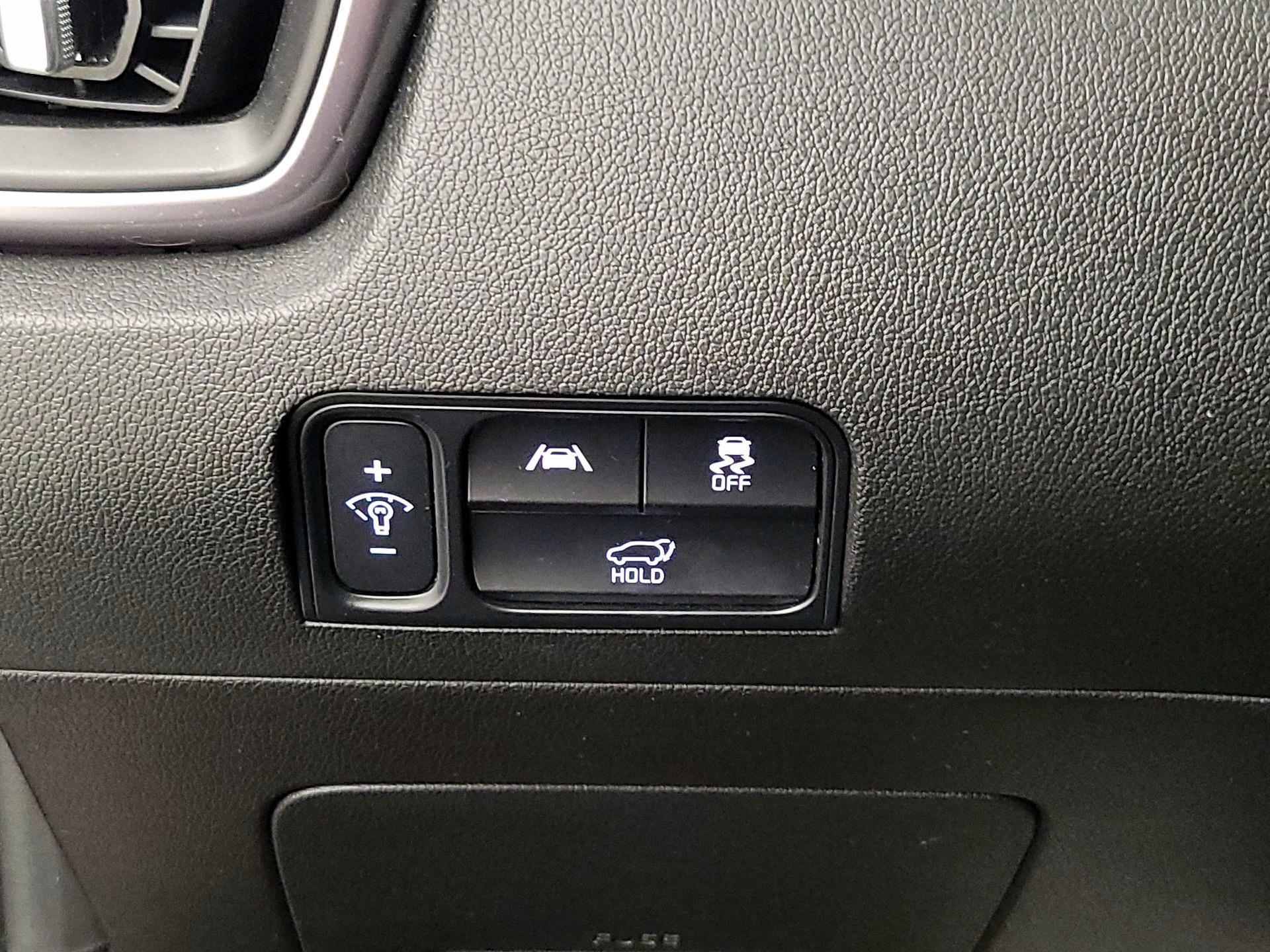 Thumbnail: 2023 Kia Sorento - 13