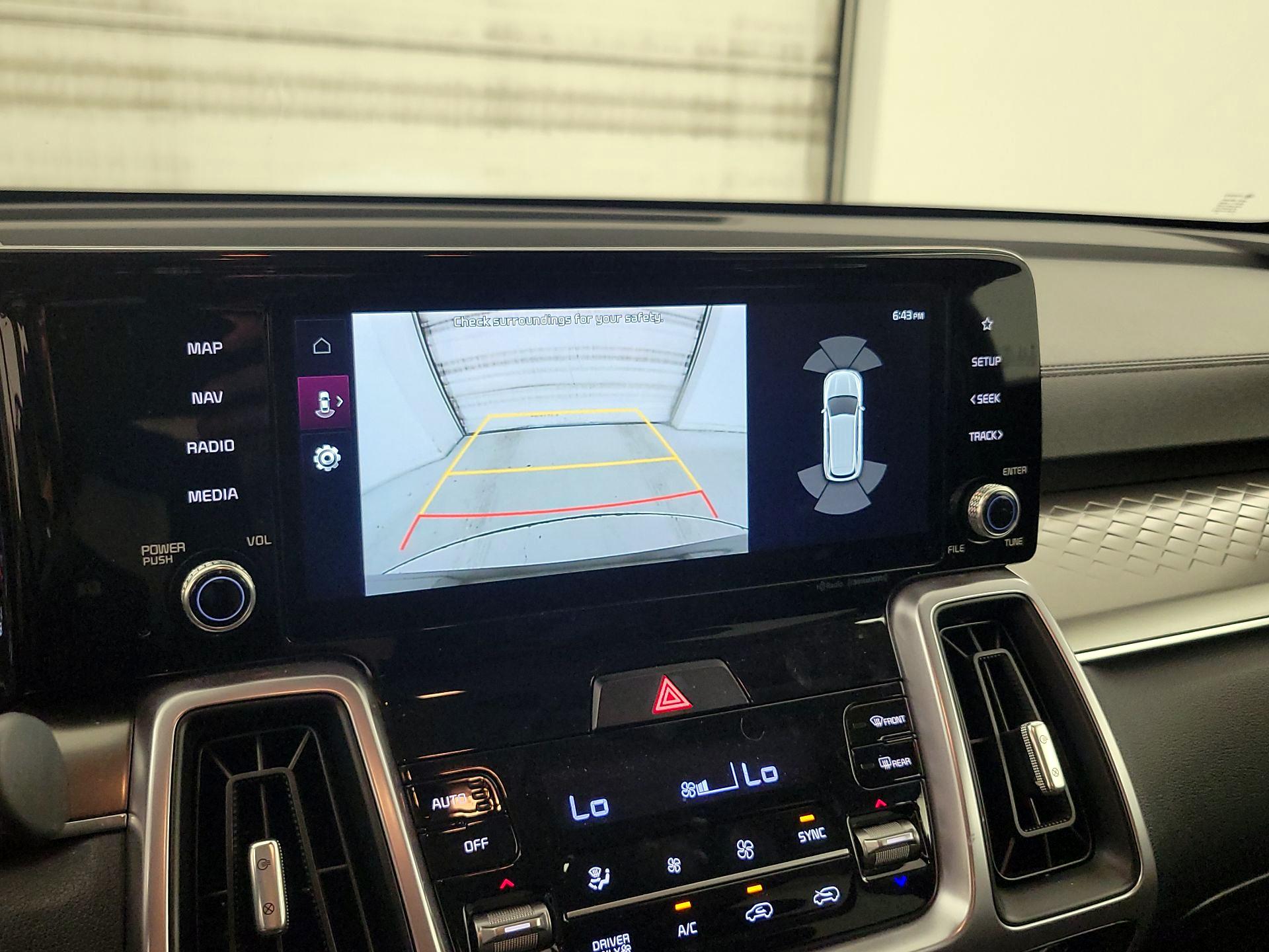 Thumbnail: 2023 Kia Sorento - 15