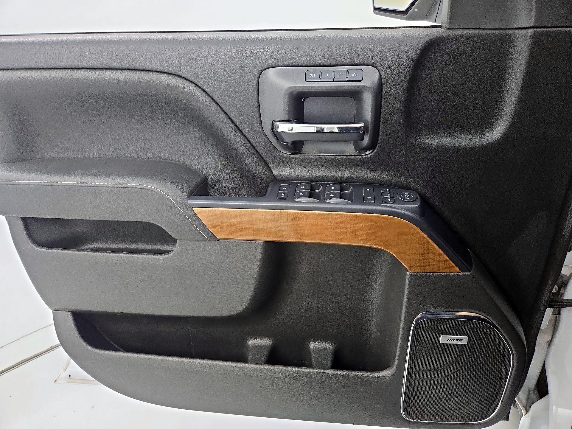 Thumbnail: 2016 Chevrolet Silverado 1500 - 12