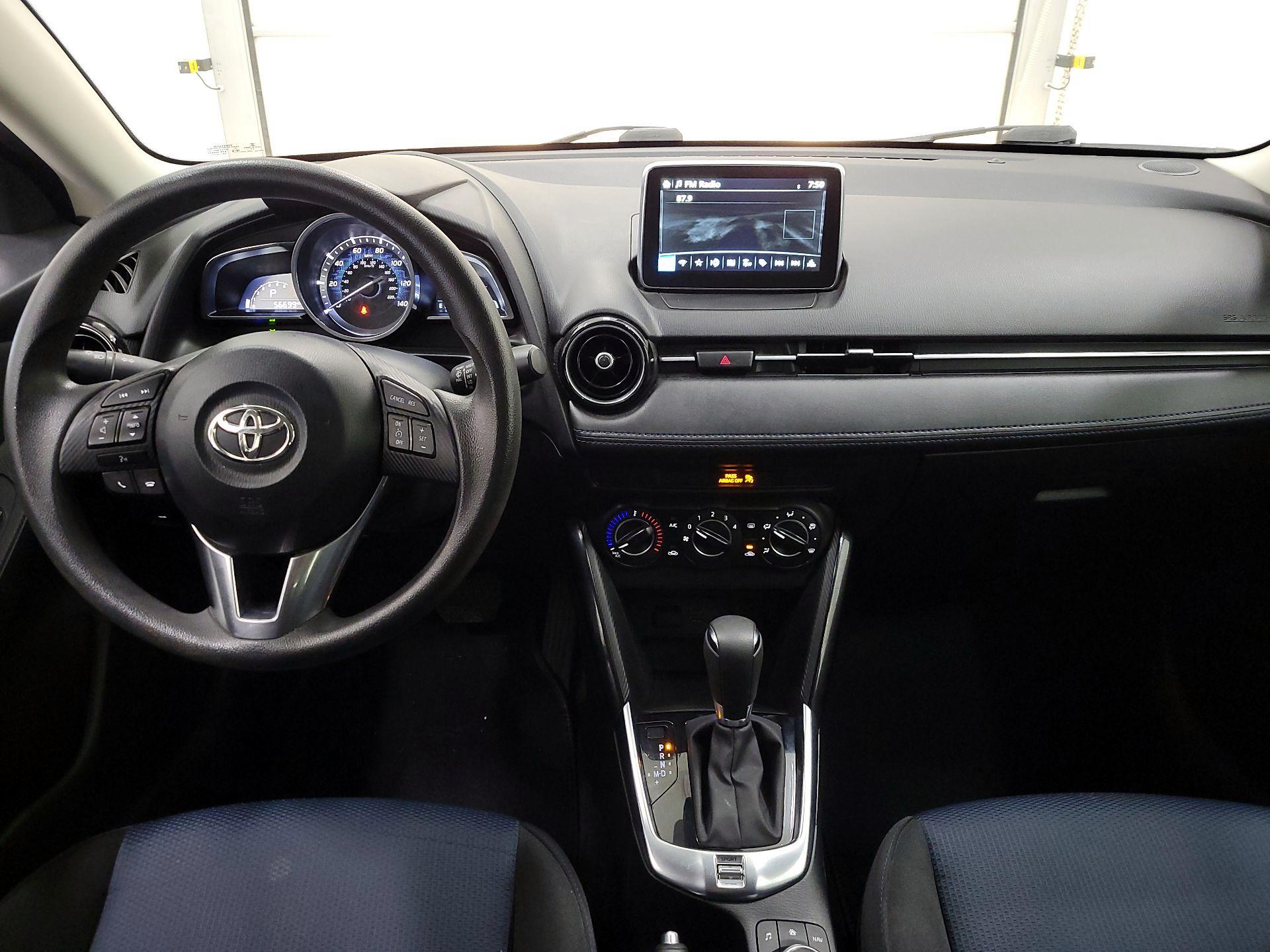 Thumbnail: 2018 Toyota Yaris iA - 9