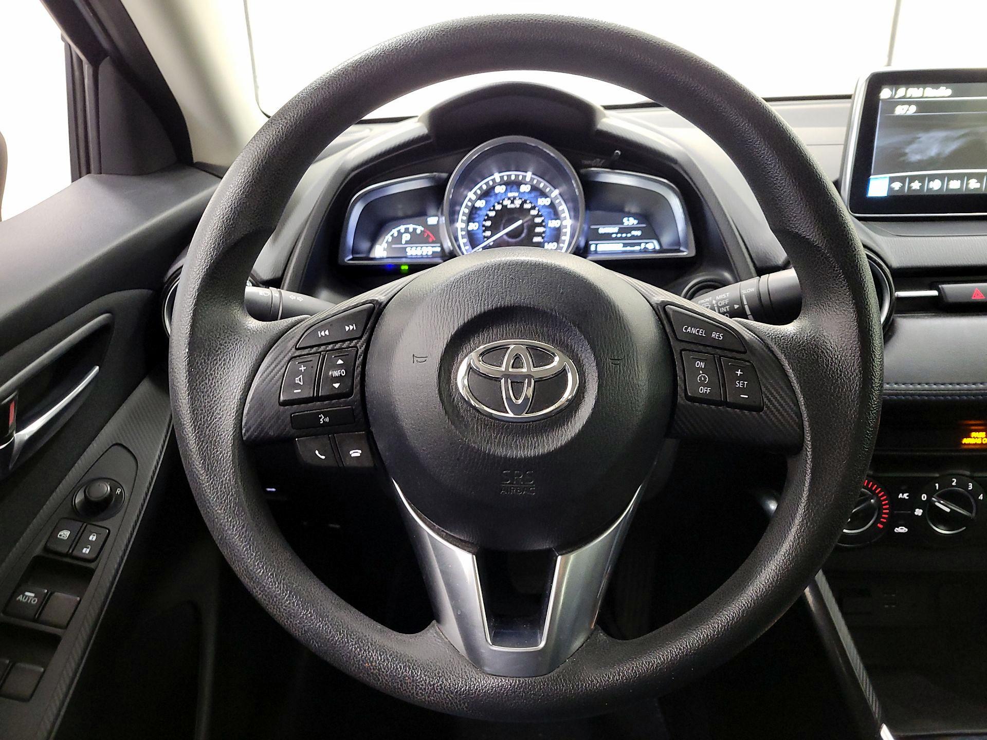 Thumbnail: 2018 Toyota Yaris iA - 10