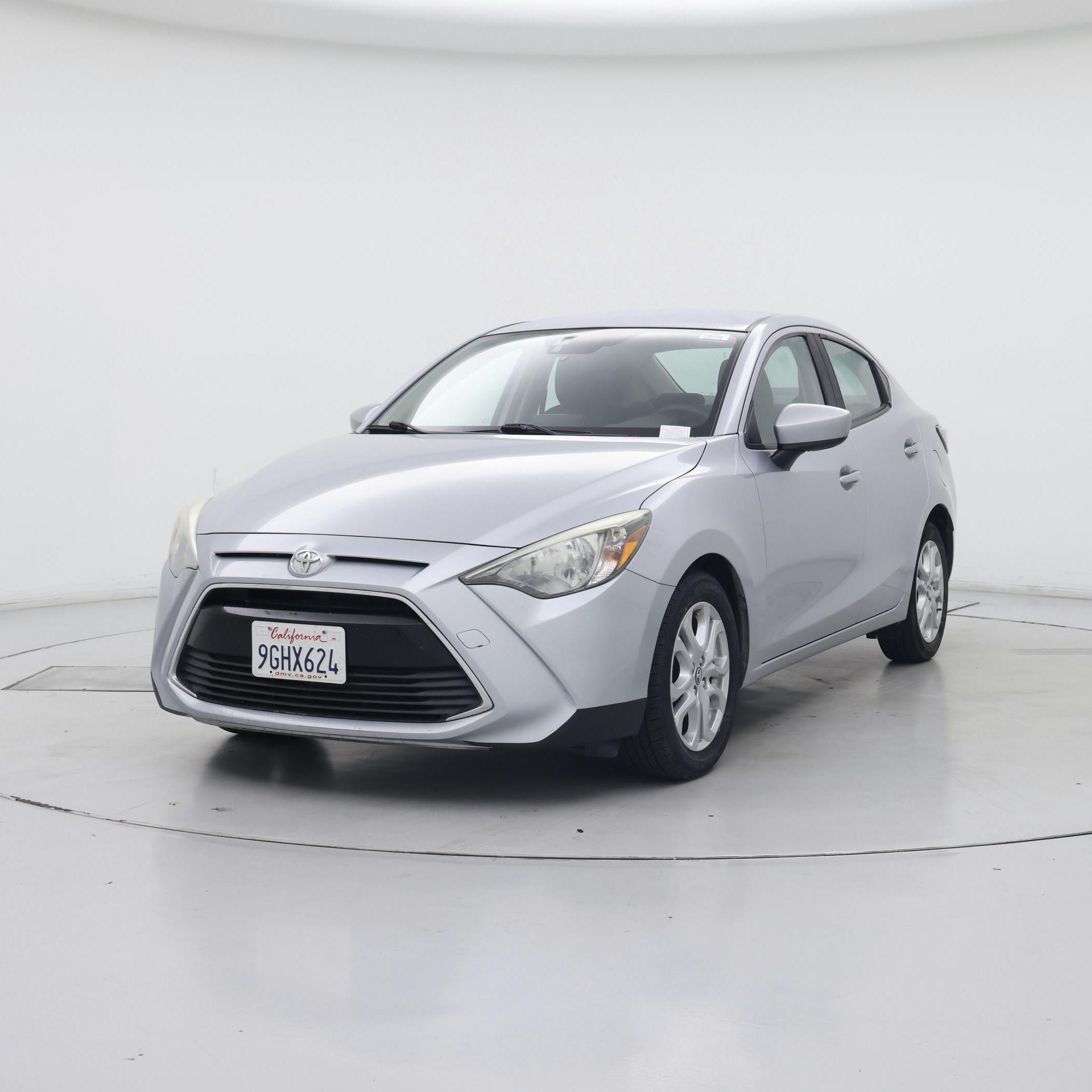 Thumbnail: 2018 Toyota Yaris iA - 4