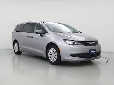 Gray 2018 Chrysler Pacifica L