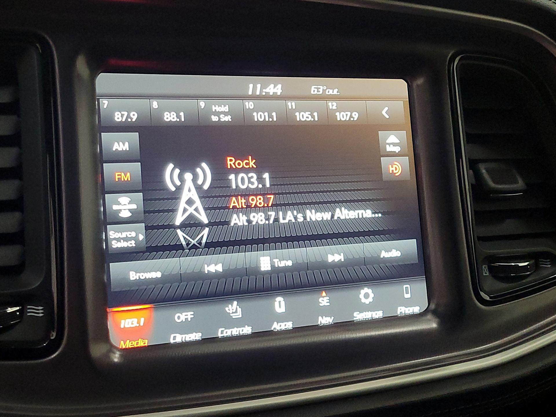 Thumbnail: 2021 Dodge Challenger - 15