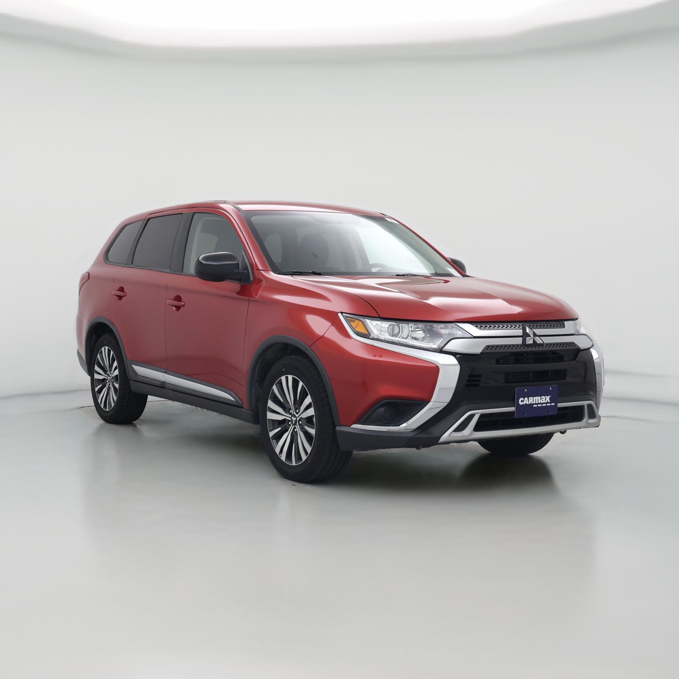 Thumbnail: 2019 Mitsubishi Outlander - 1