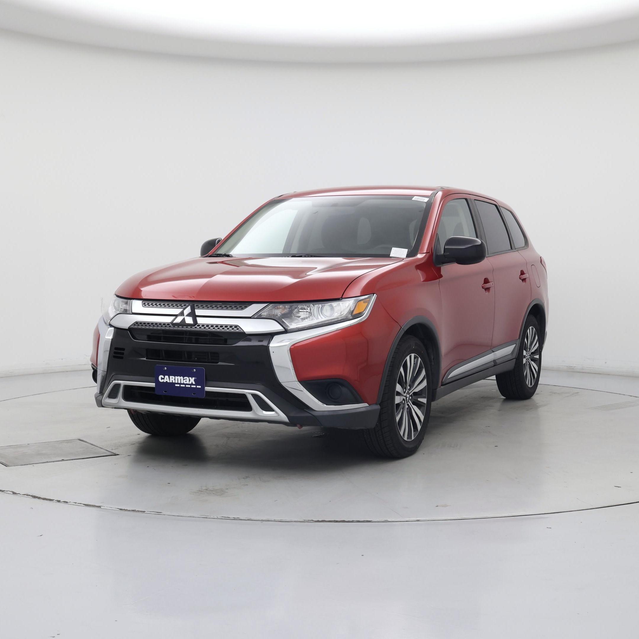 Thumbnail: 2019 Mitsubishi Outlander - 4