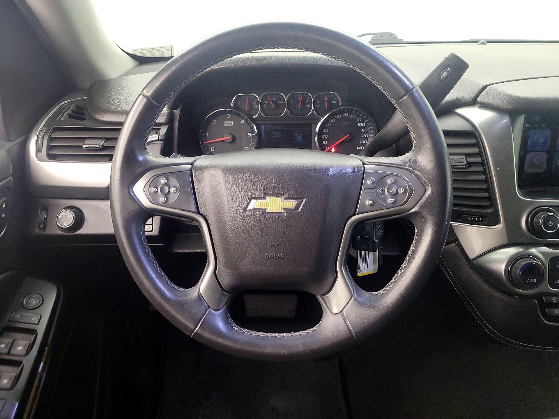 Thumbnail: 2018 Chevrolet Suburban - 10