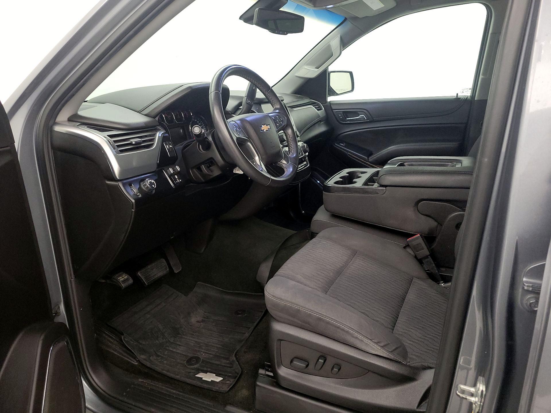 Thumbnail: 2018 Chevrolet Suburban - 11