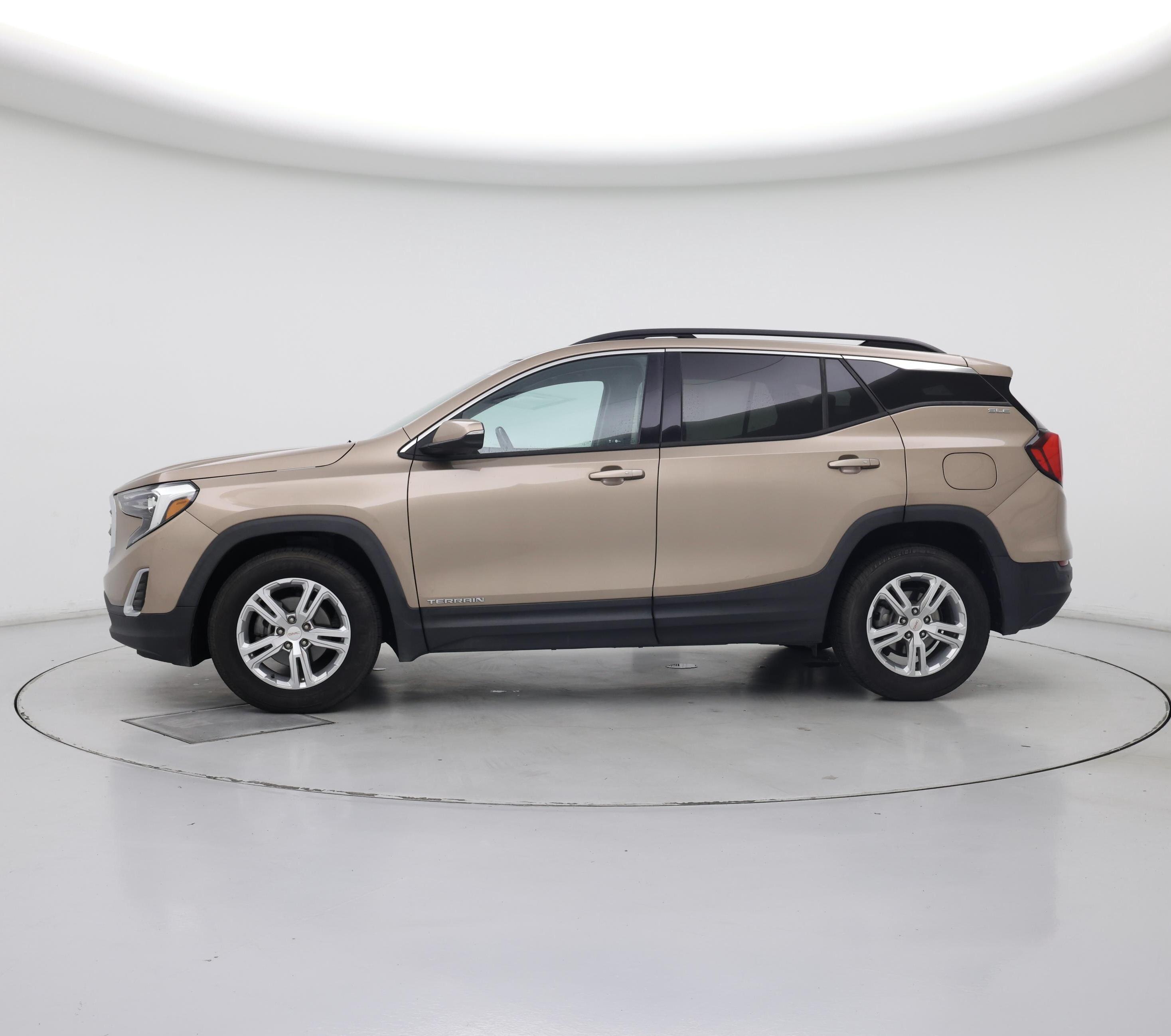 Thumbnail: 2018 GMC Terrain - 3