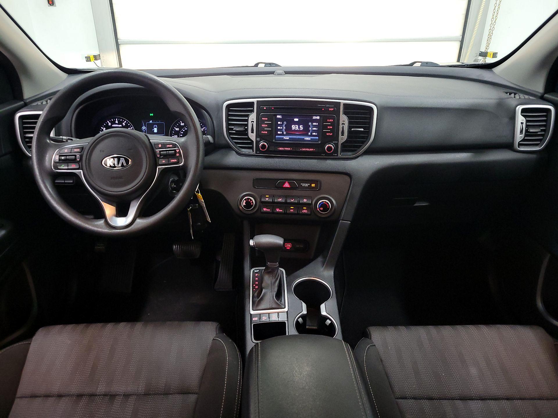 Thumbnail: 2017 Kia Sportage - 9