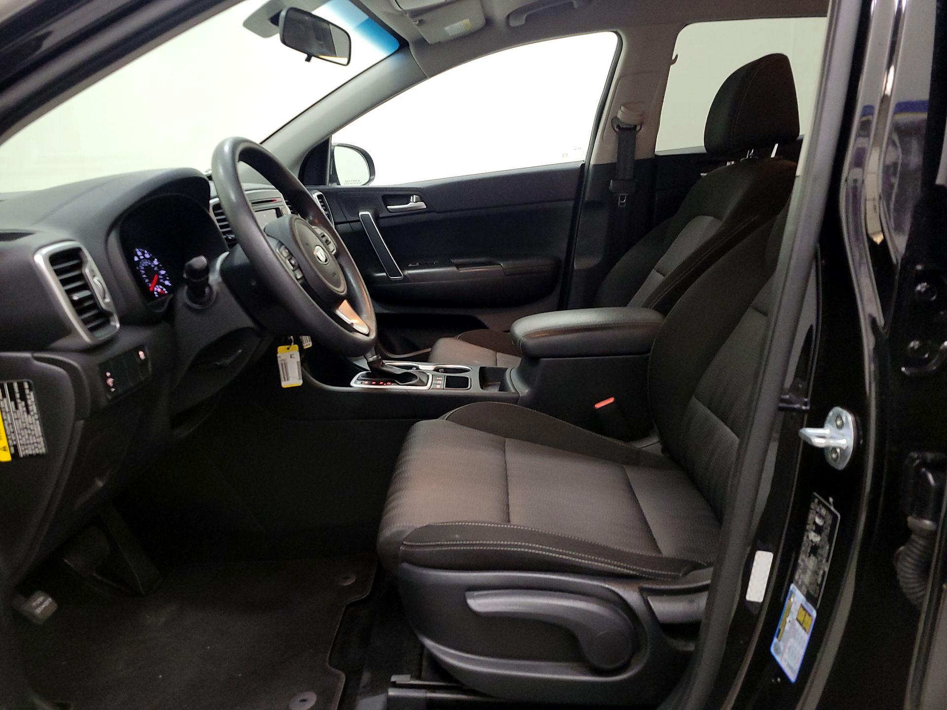 Thumbnail: 2017 Kia Sportage - 11