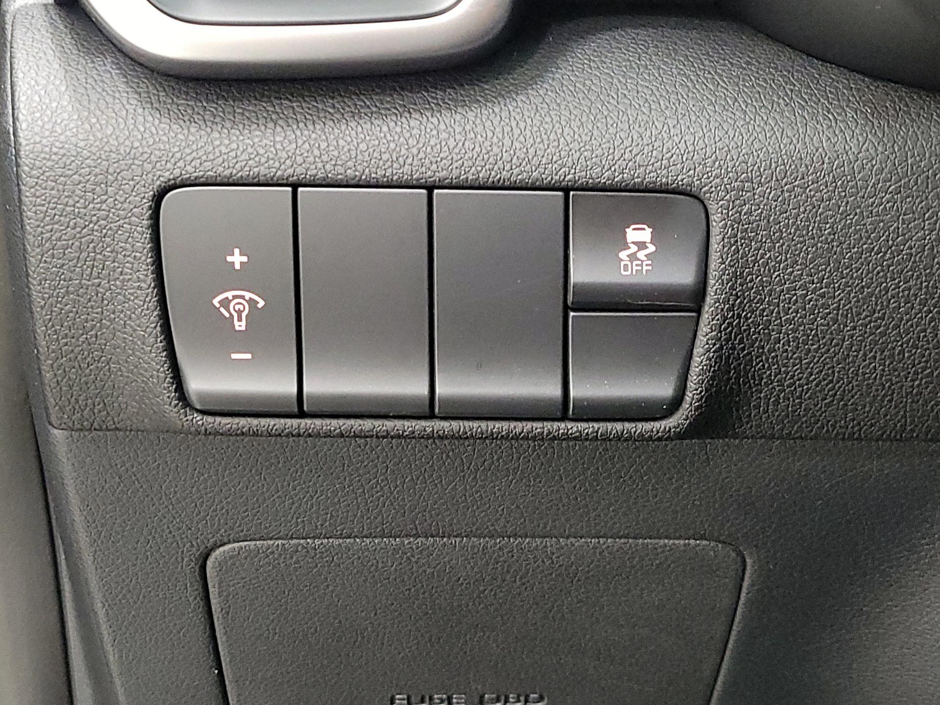 Thumbnail: 2017 Kia Sportage - 13