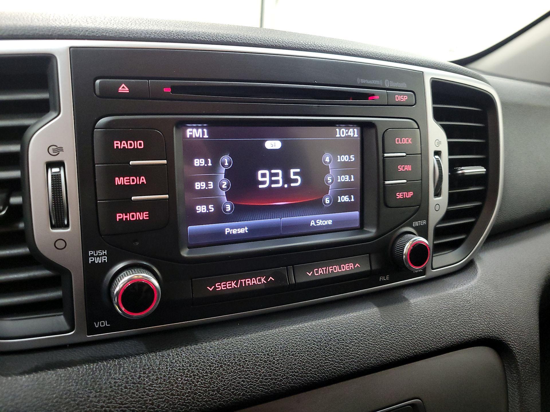 Thumbnail: 2017 Kia Sportage - 15