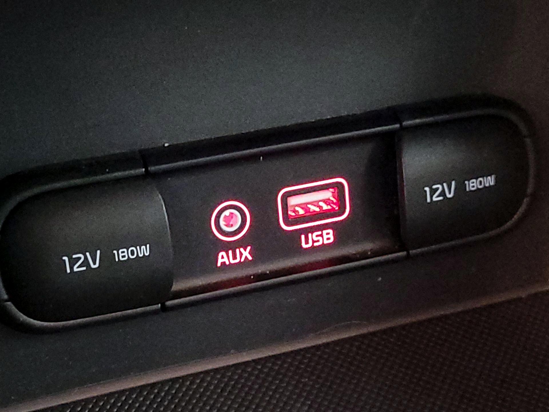 Thumbnail: 2017 Kia Sportage - 18