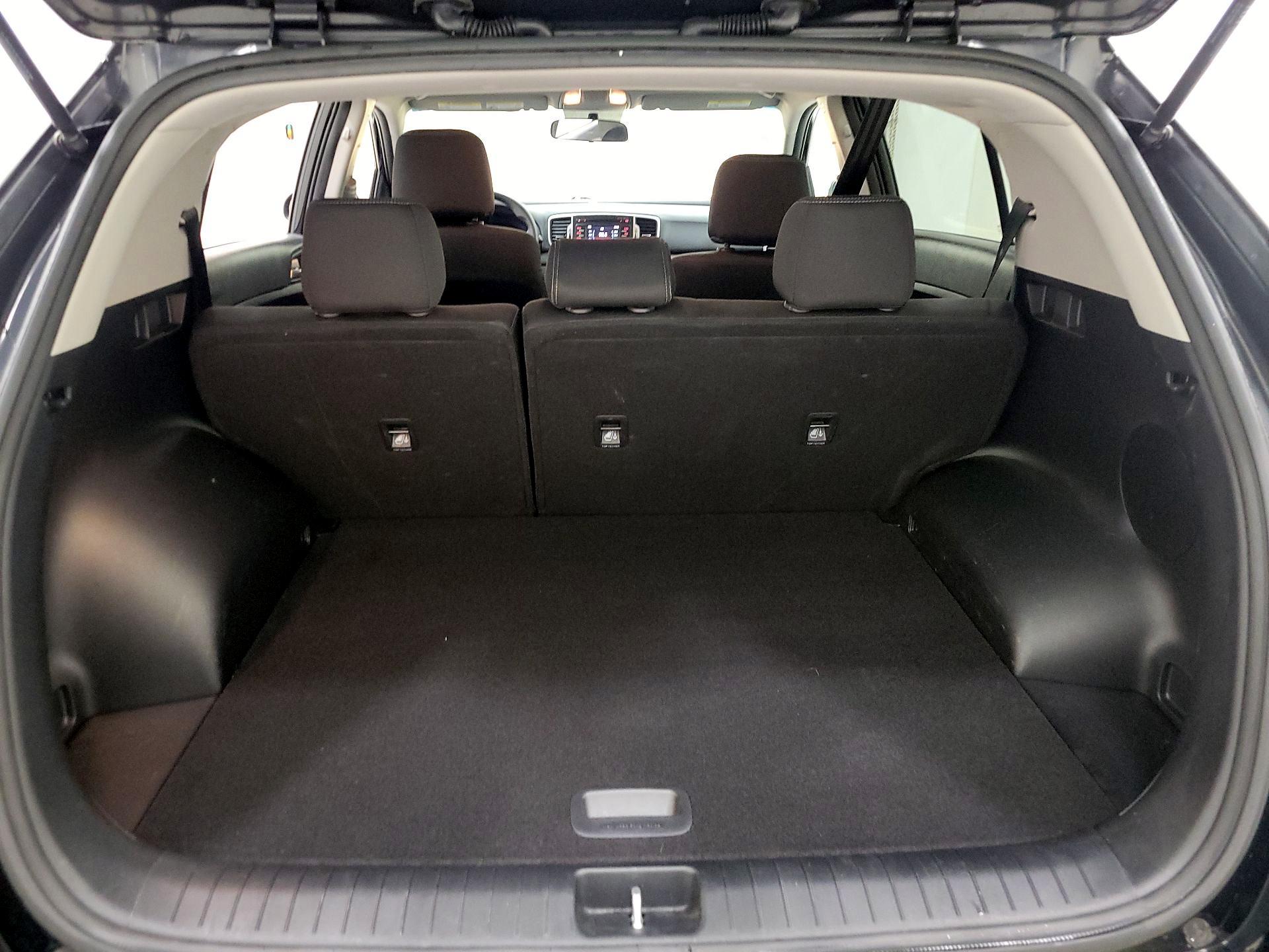 Thumbnail: 2017 Kia Sportage - 20