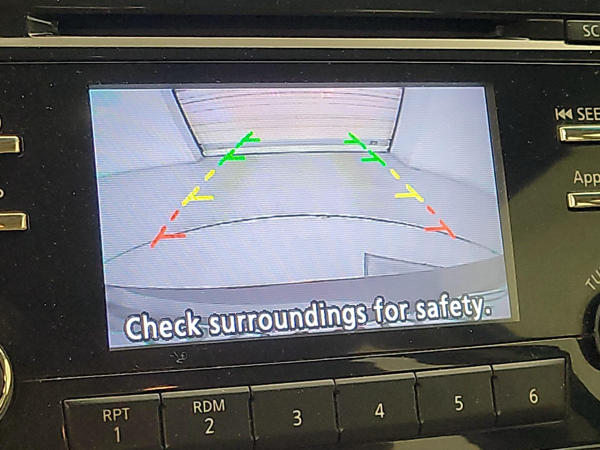 Thumbnail: 2015 Nissan Altima - 14