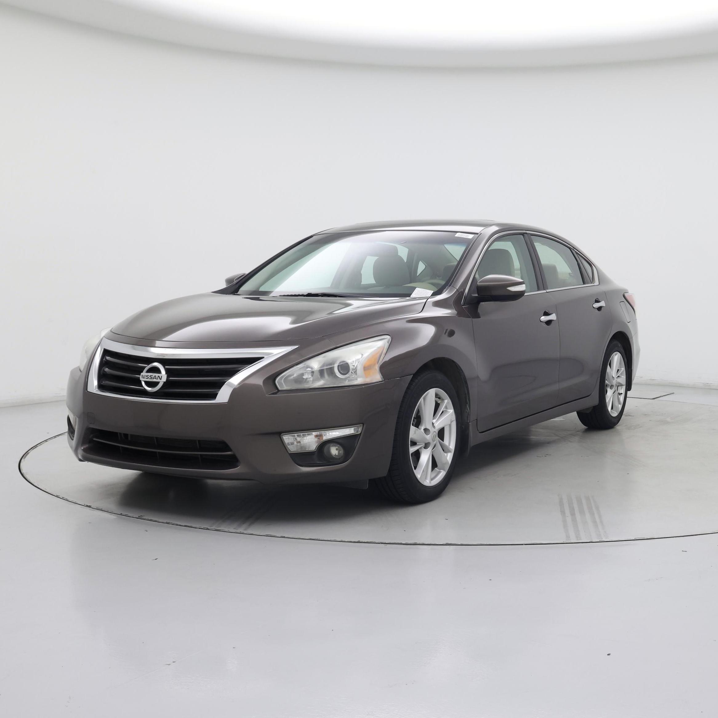 Thumbnail: 2015 Nissan Altima - 4