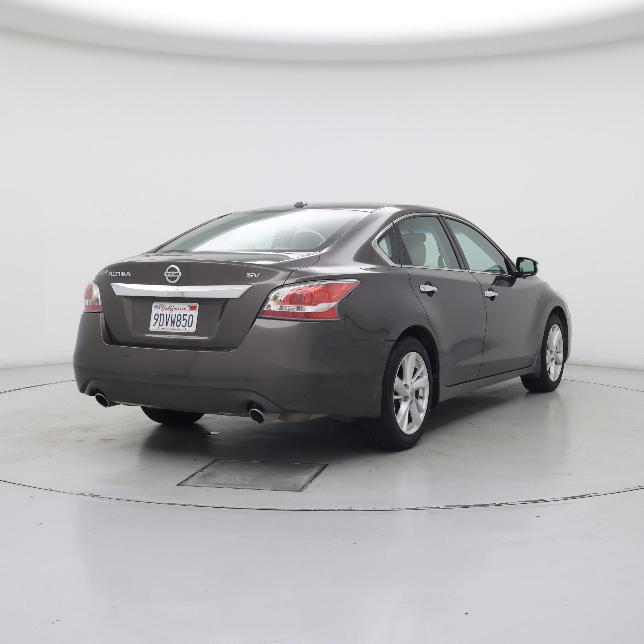 Thumbnail: 2015 Nissan Altima - 8