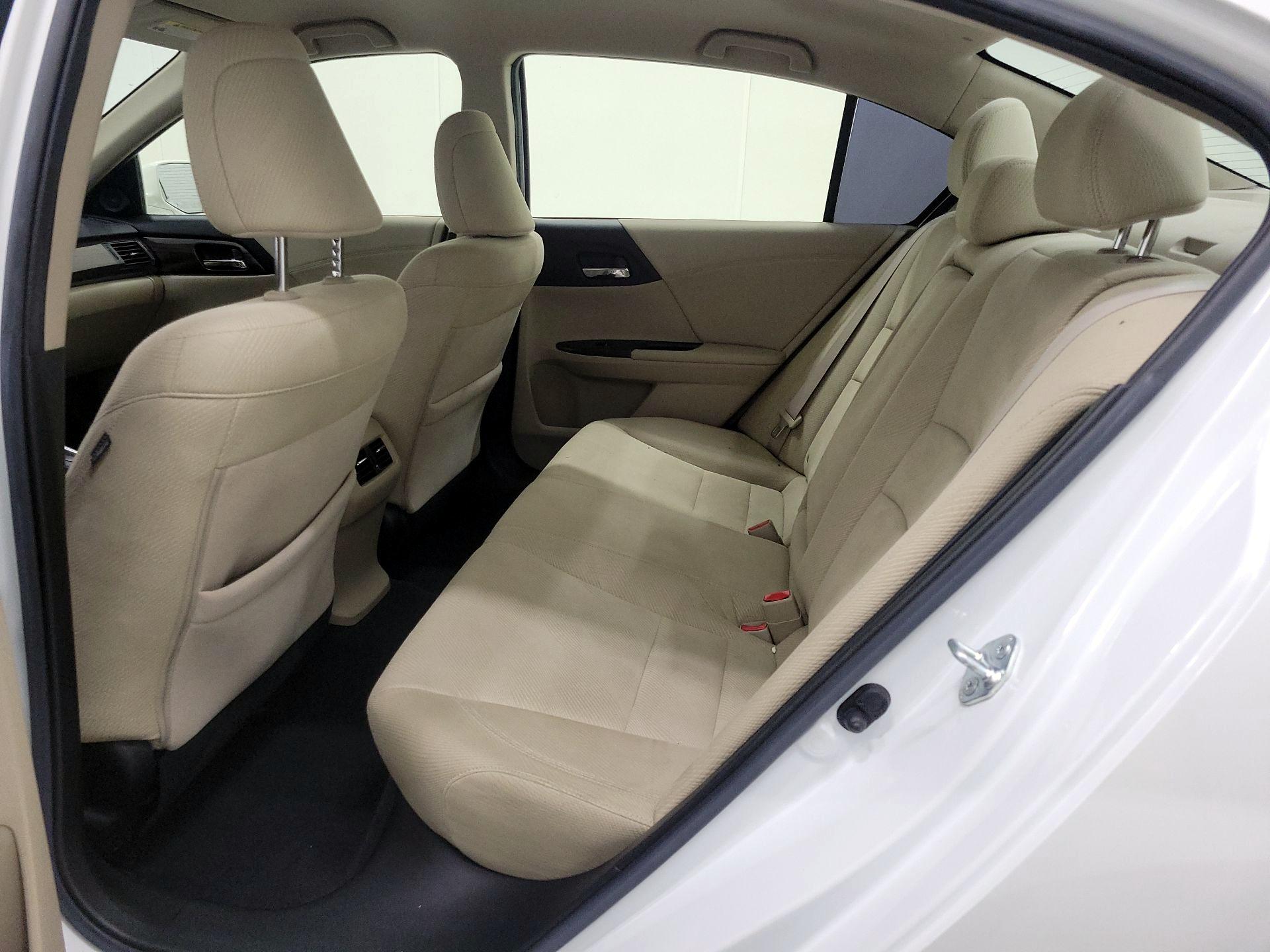 Thumbnail: 2017 Honda Accord - 18