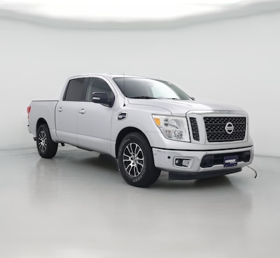 2017 Nissan Titan SV
